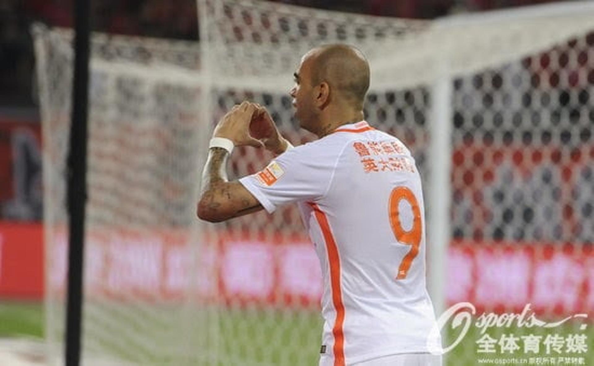 Diego Tardelli - Liaoning Kaixin x Shandong Luneng