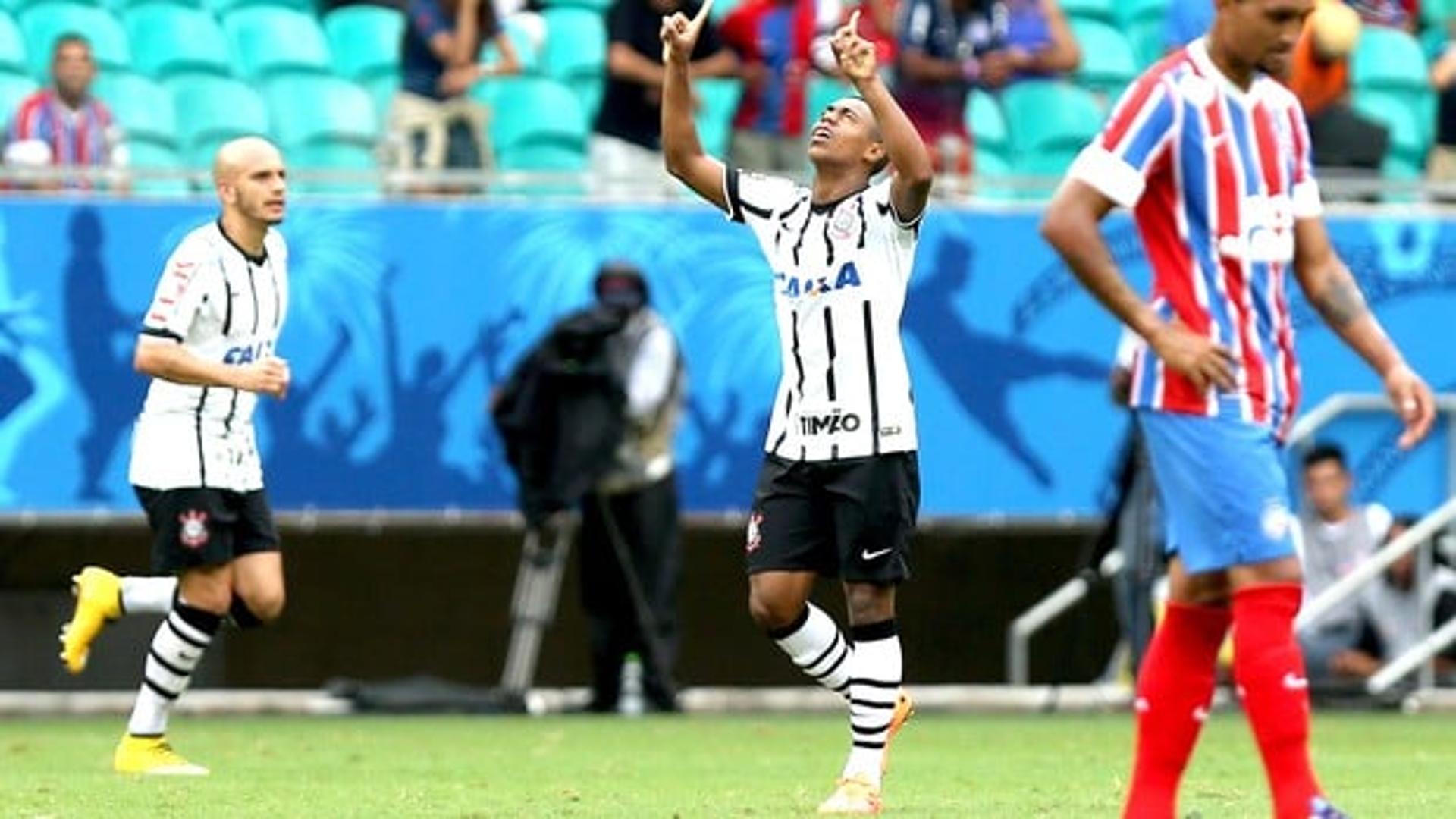 Último duelo, em 16/11/14: Bahia 1 x 2 Corinthians