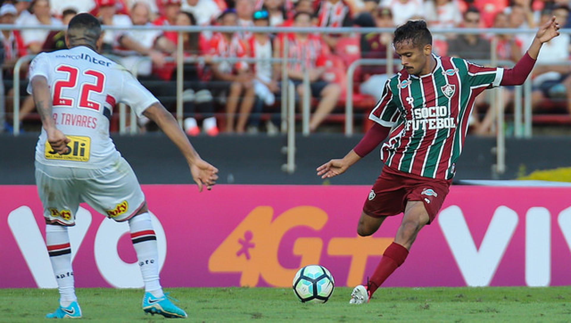 Gustavo Scarpa x São Paulo