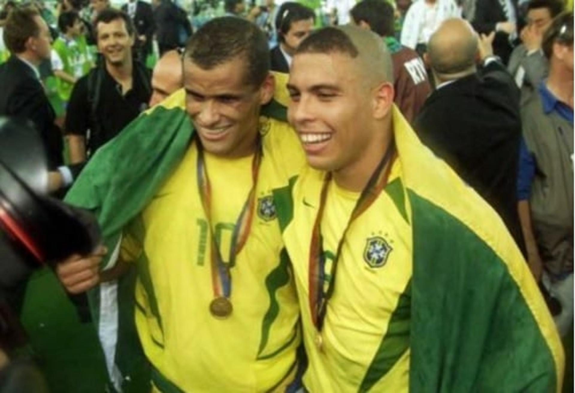 Ronaldo e Rivaldo (Foto: Reprodução)