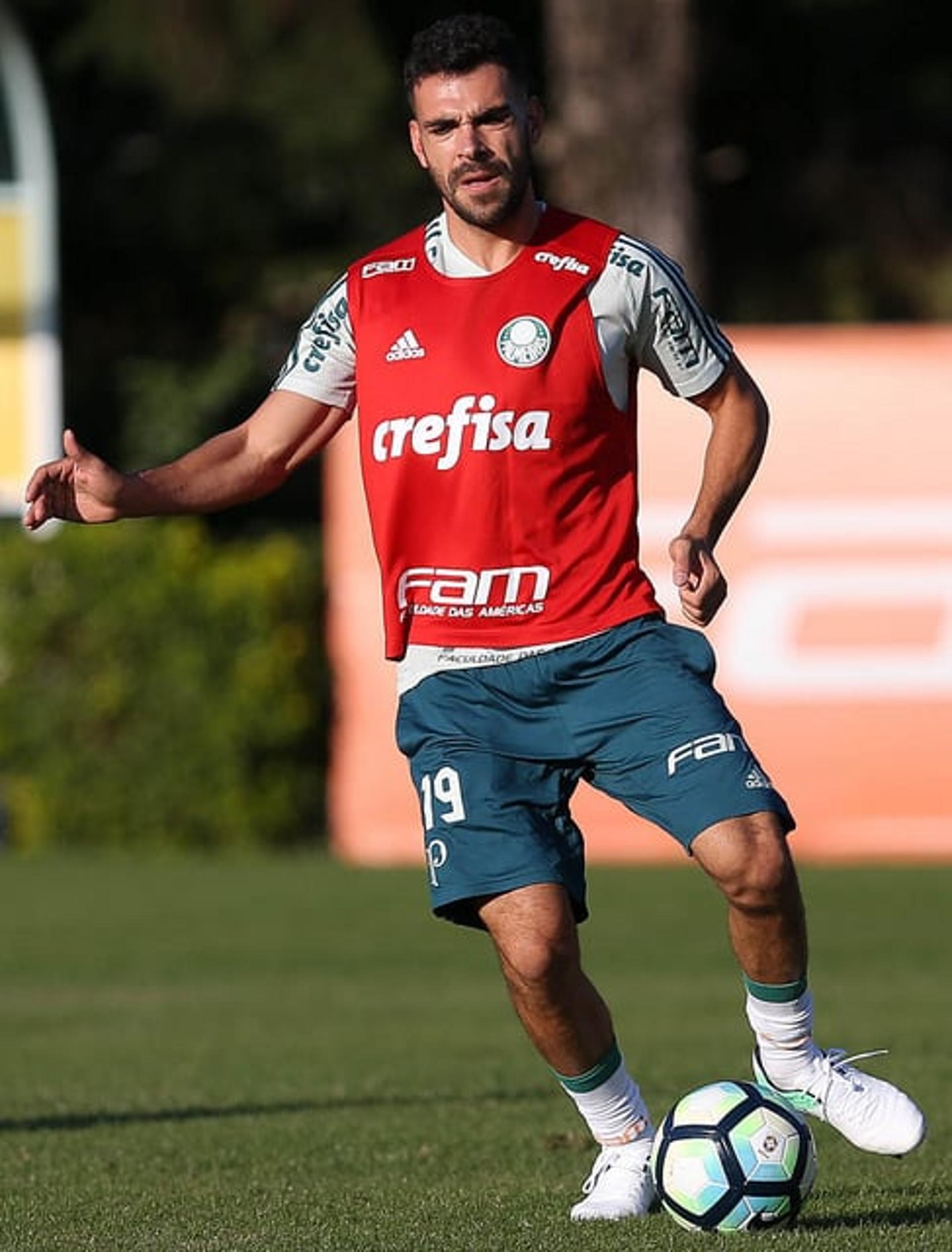 Bruno Henrique vem treinando com os companheiros desde semana passada