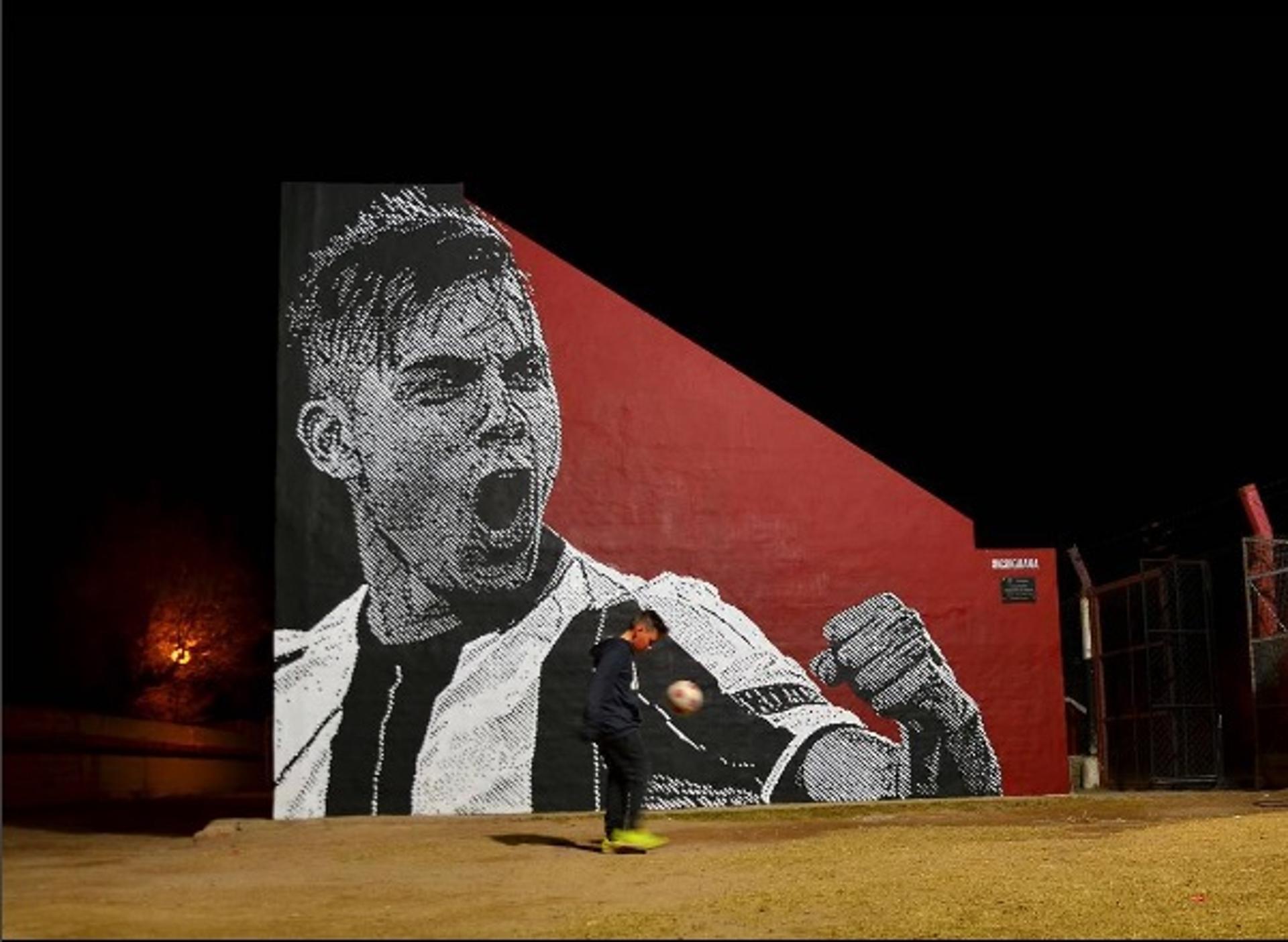 Muro - Dybala