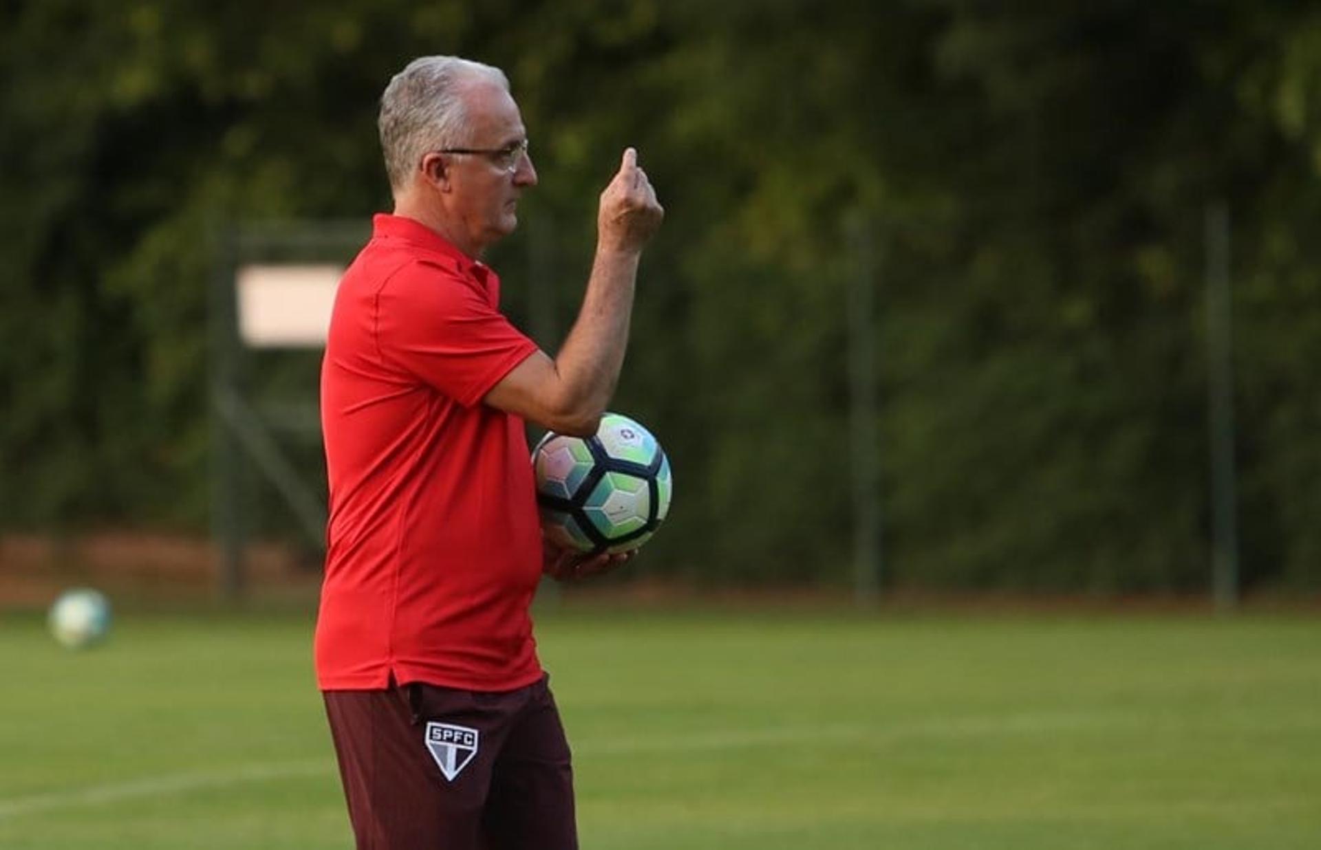 Dorival Júnior comanda primeiro treino no São Paulo