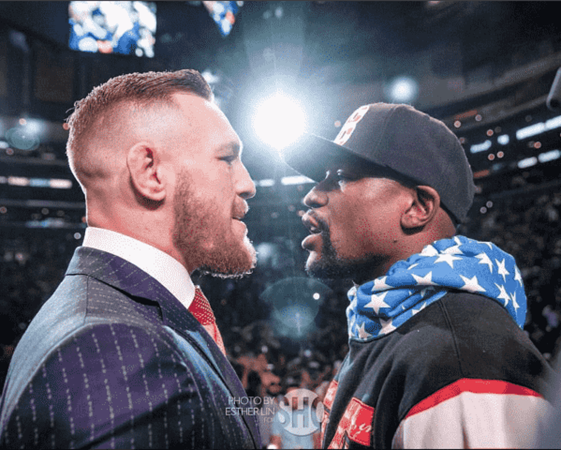 Floyd Mayweather e Conor McGregor se encaram em Los Angeles (EUA)