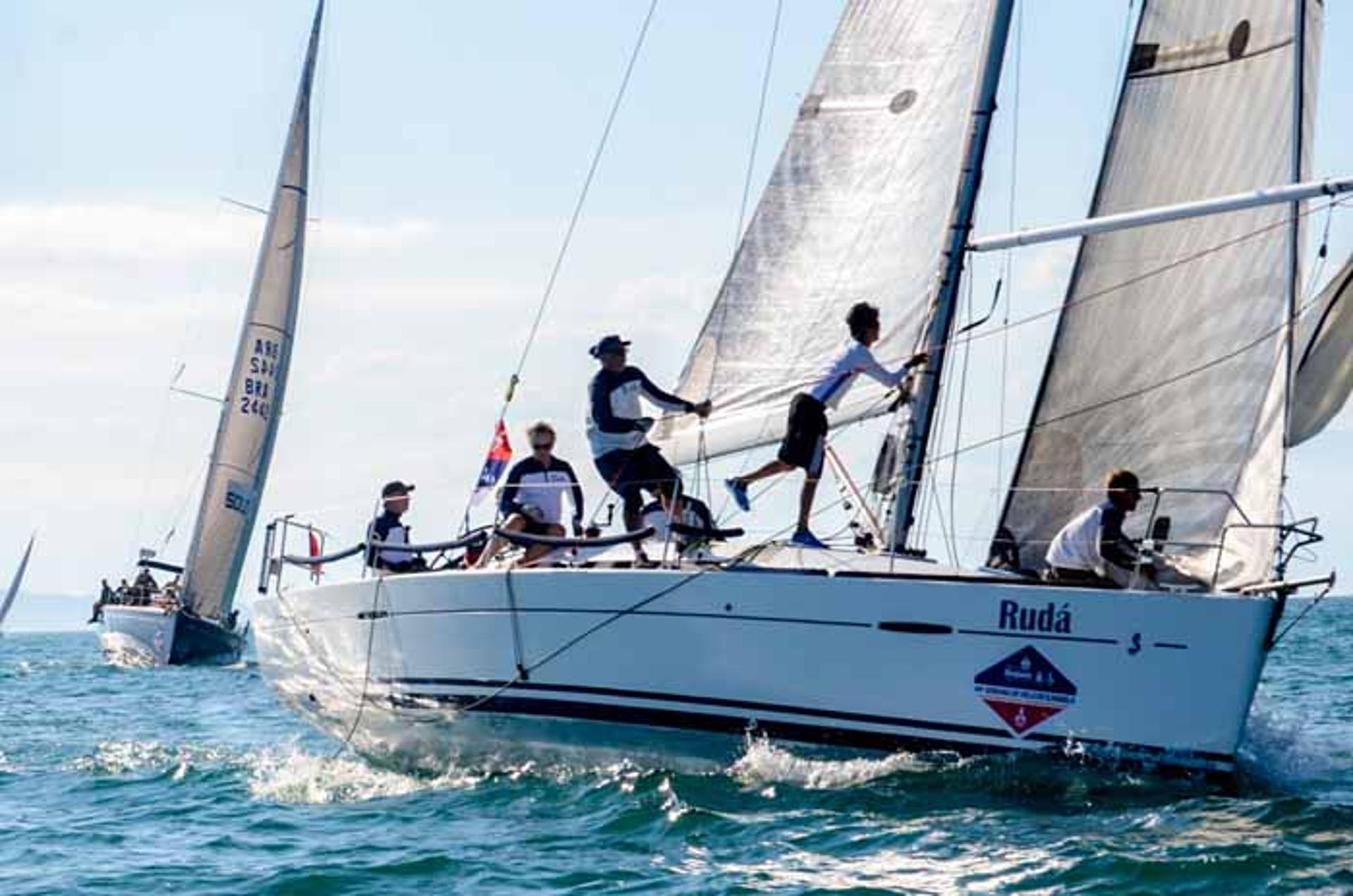 Semana de Vela de Ilhabela: Trio do Ageless vence Torneio por Equipes