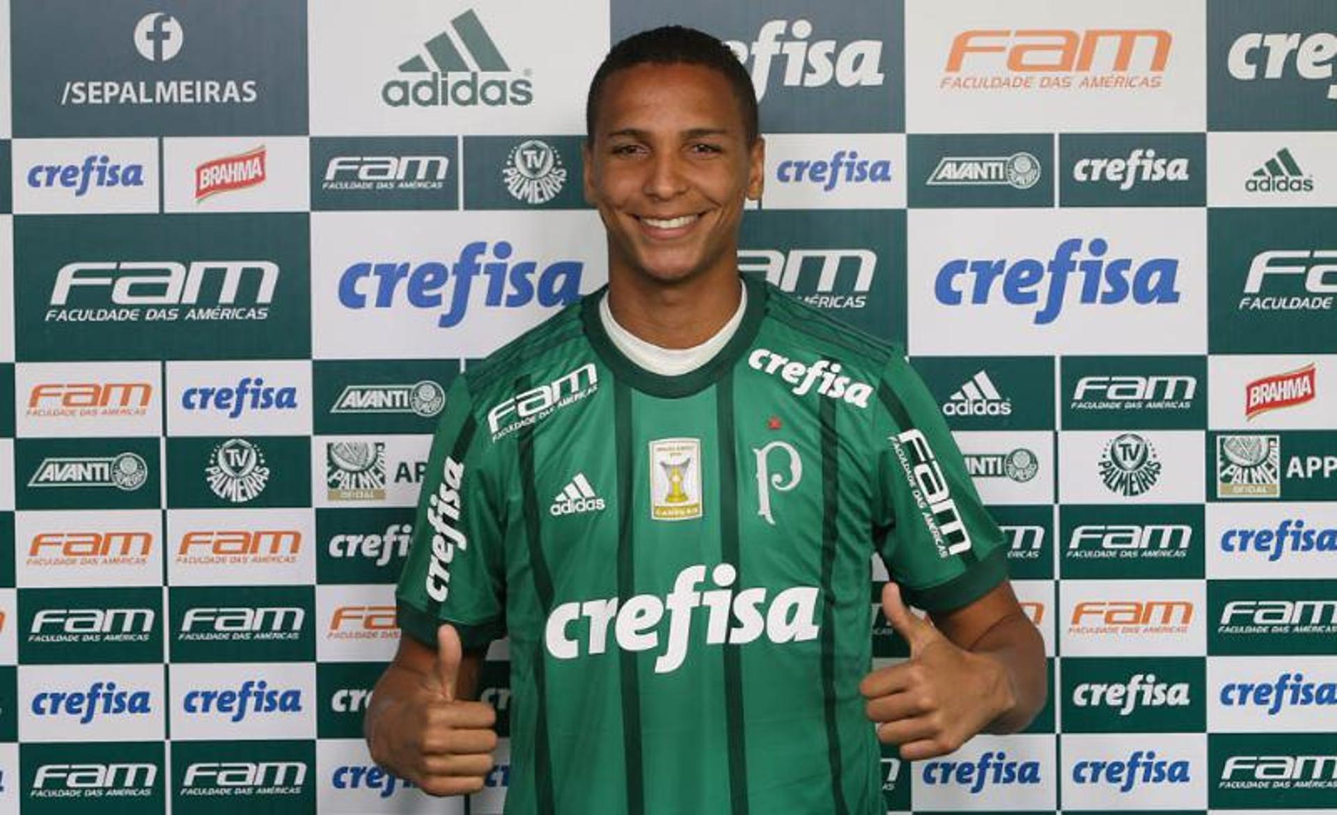 Deyverson foi apresentado ao Palmeiras