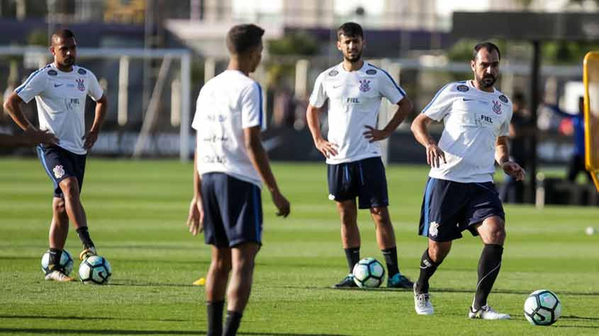 Imagens do treino do Timão nesta sexta-feira