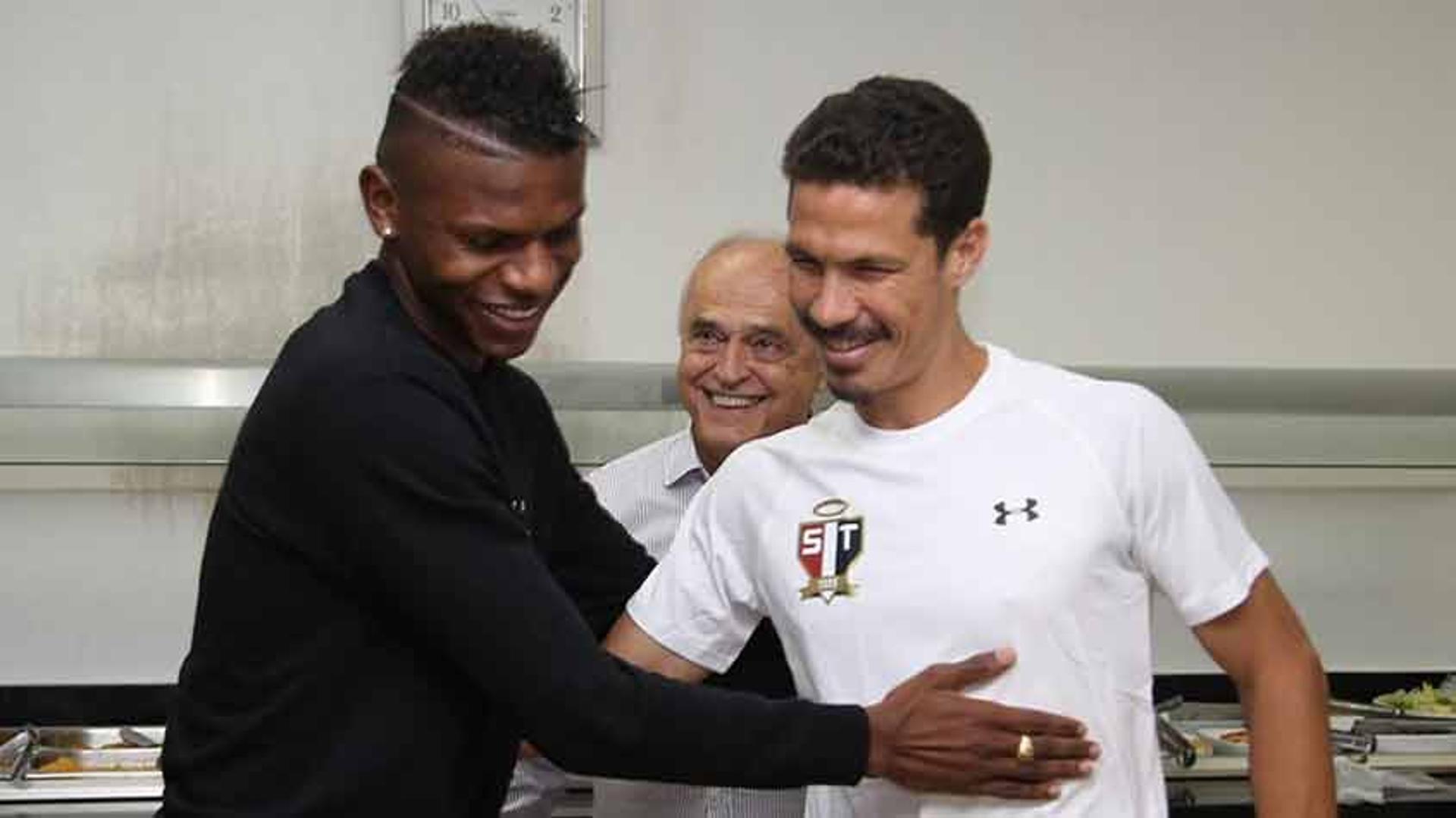 Hernanes conhece bem a camisa do São Paulo