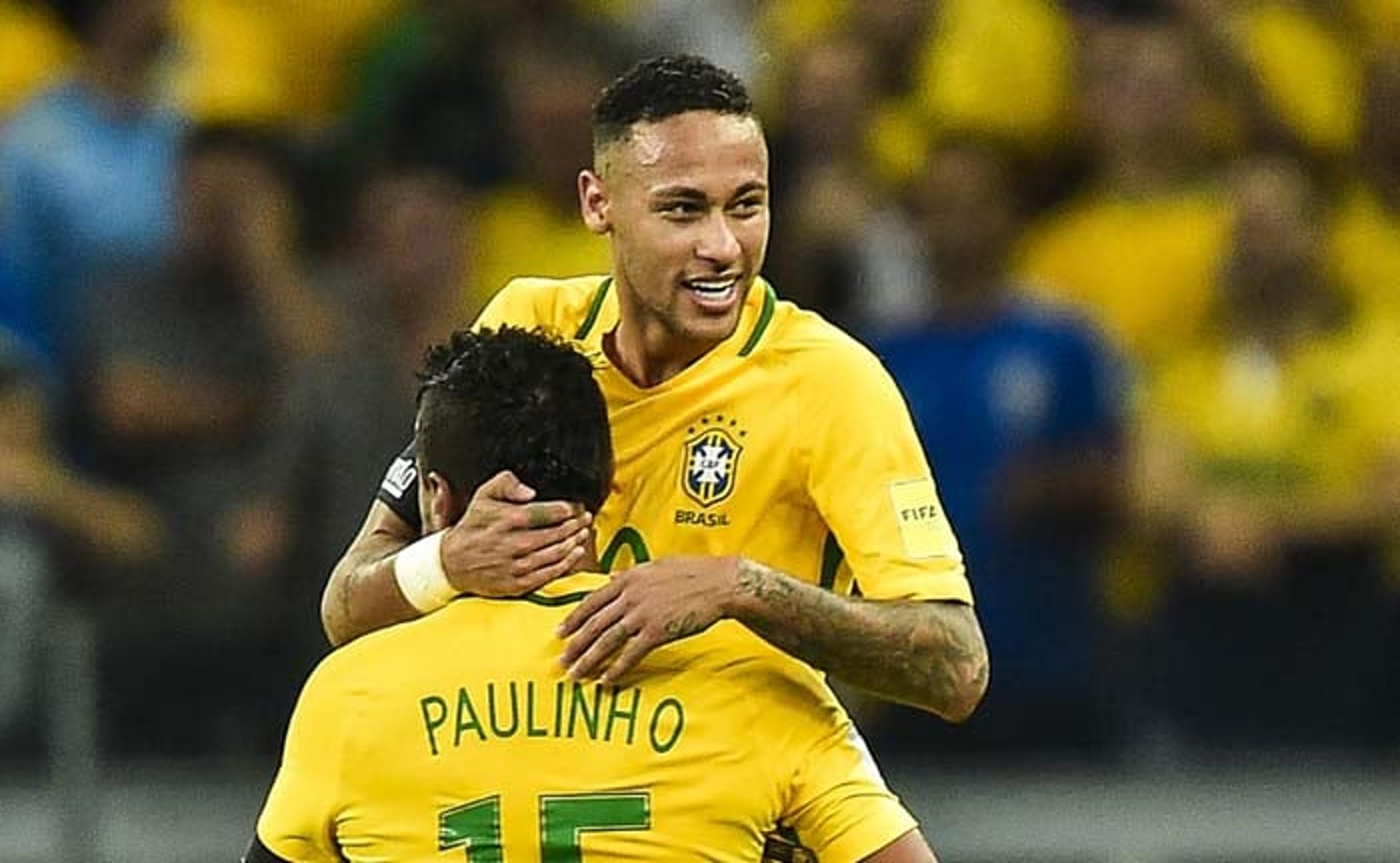 Paulinho com Neymar na Seleção