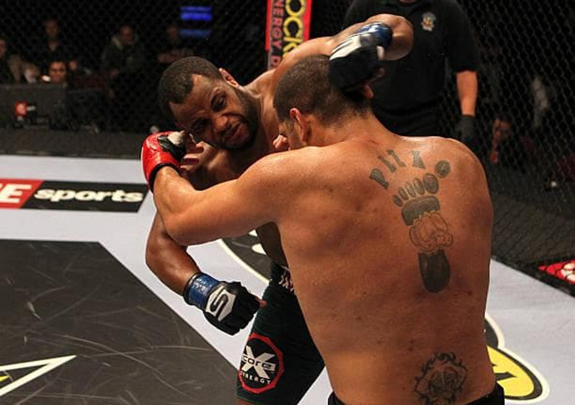 5º lugar - Daniel Cormier nocauteou Antônio Pezão no Strikeforce