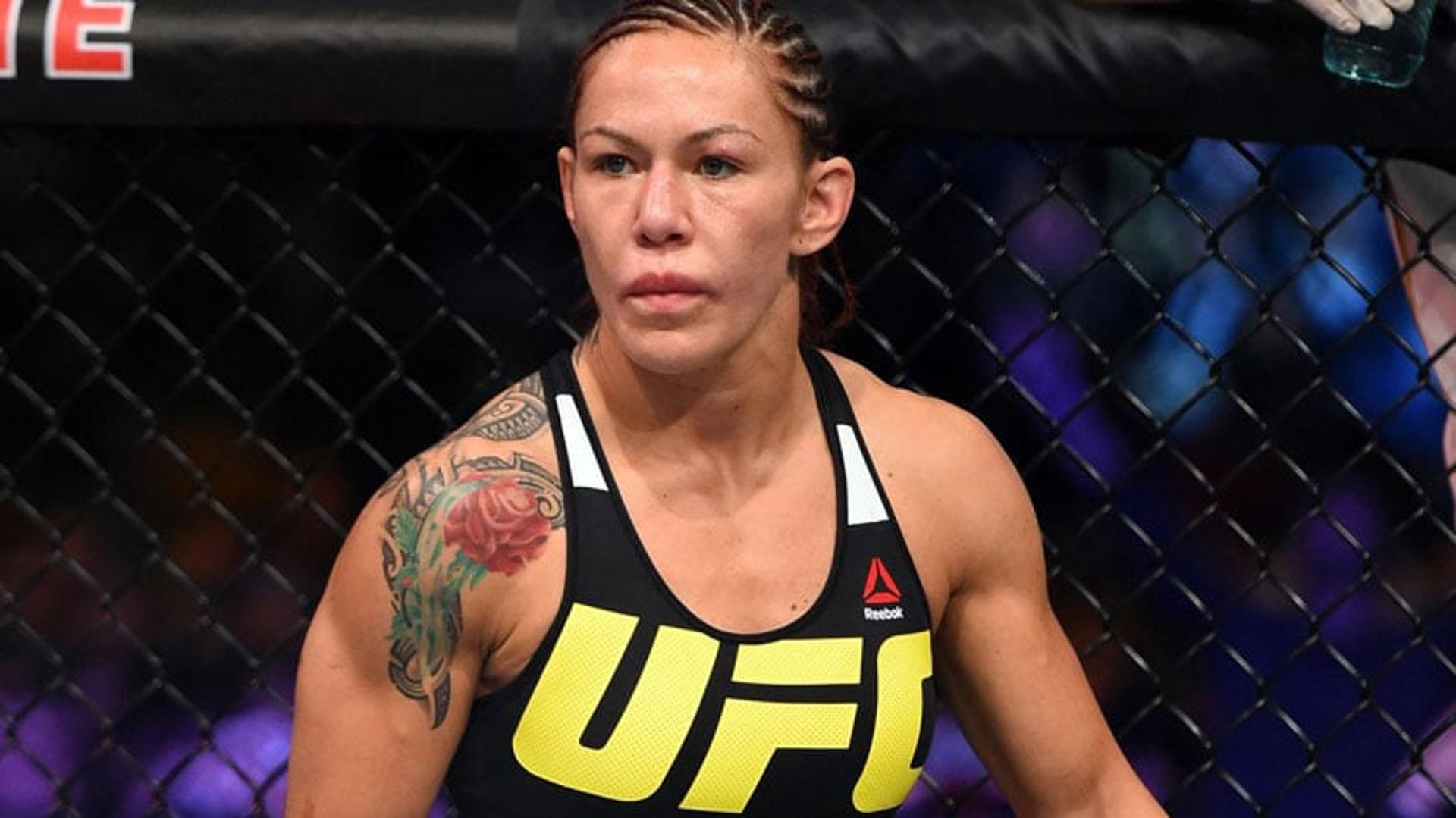 Cris Cyborg pode conquistar cinturão do UFC neste sábado