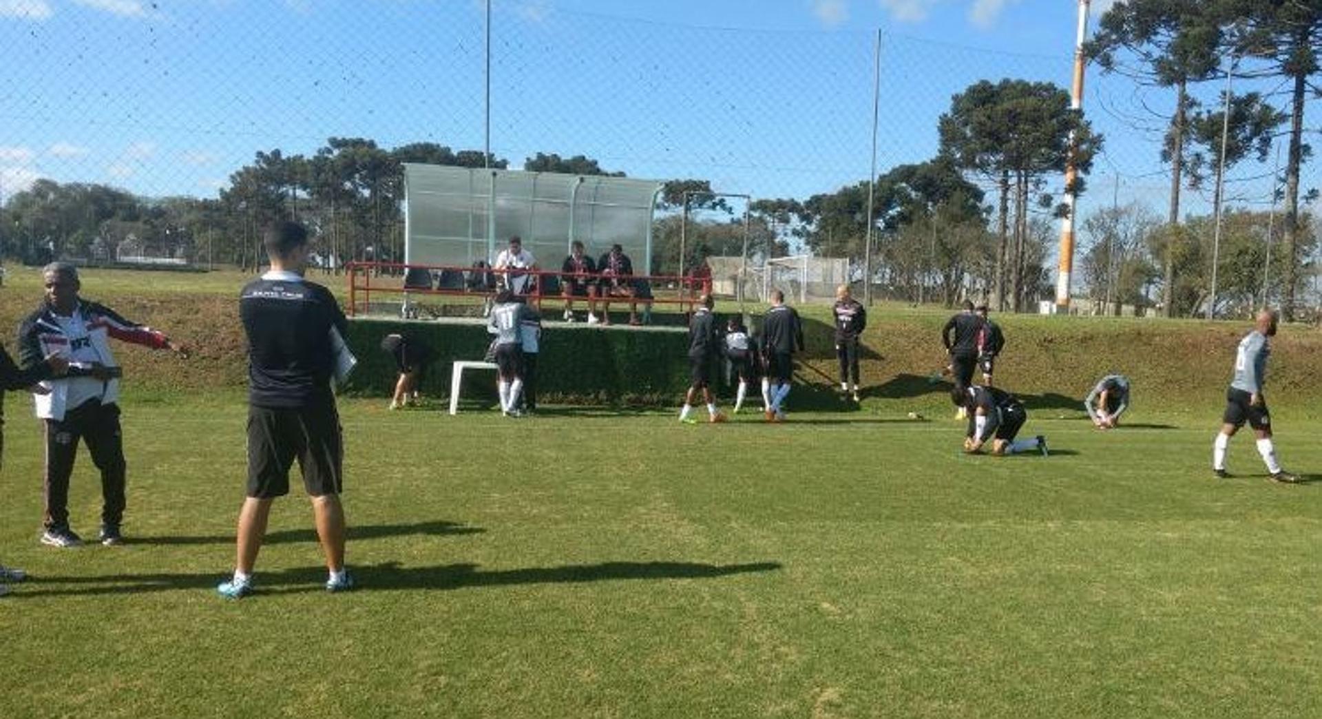 Santa Cruz encerra preparação para enfrentar o Coritiba