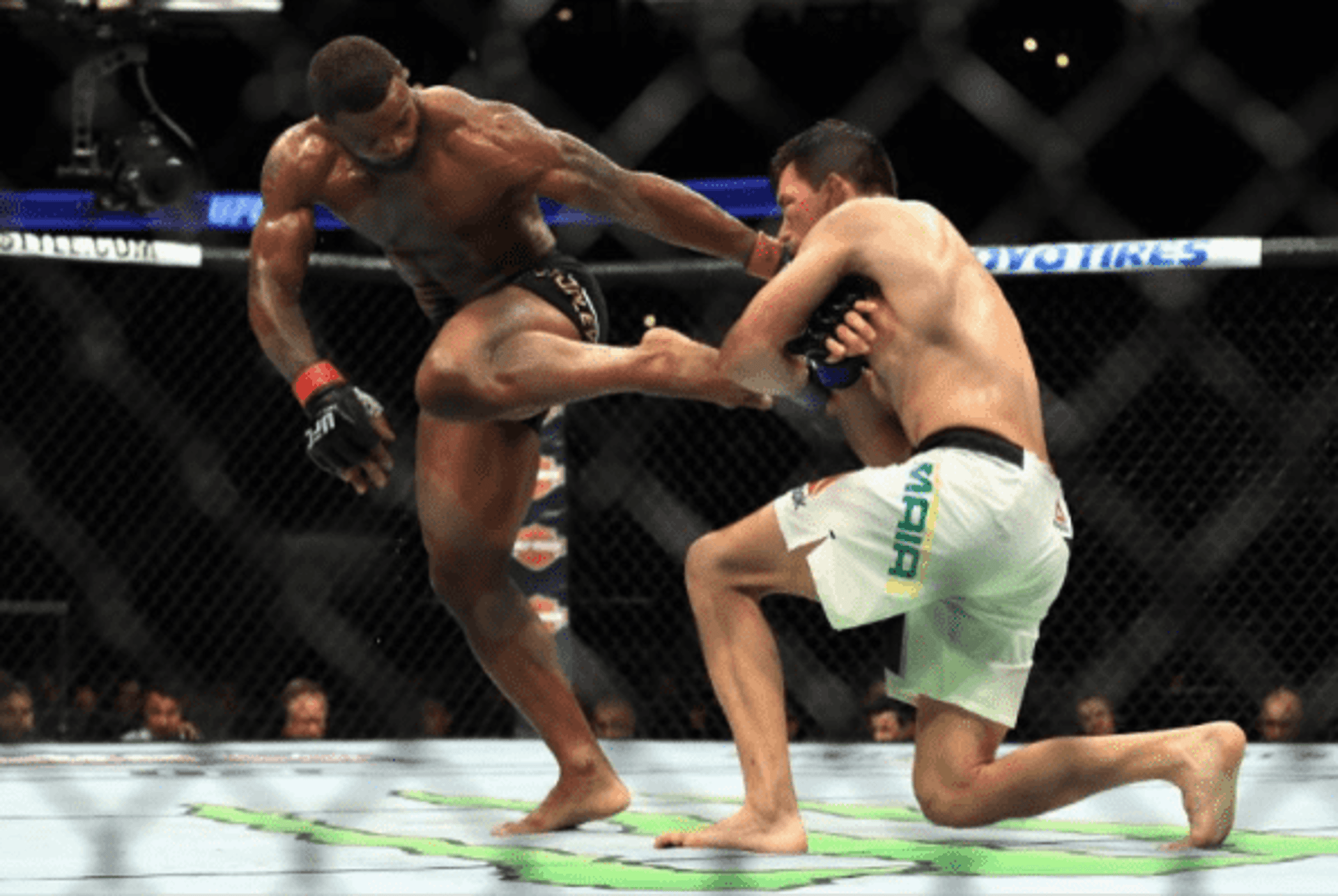 Tyron Woodley venceu Demian Maia no UFC 214