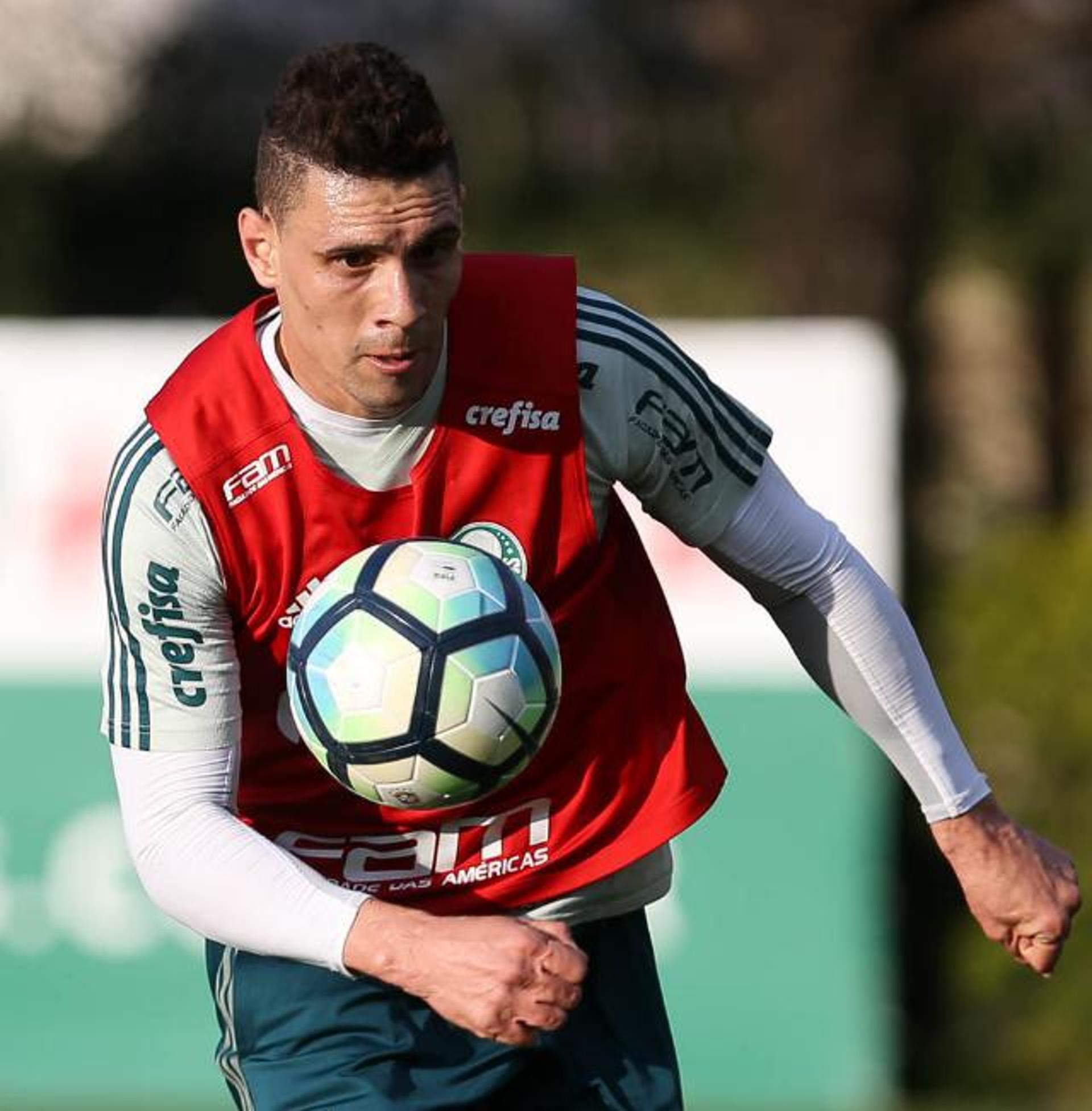 Moisés em treino do Palmeiras