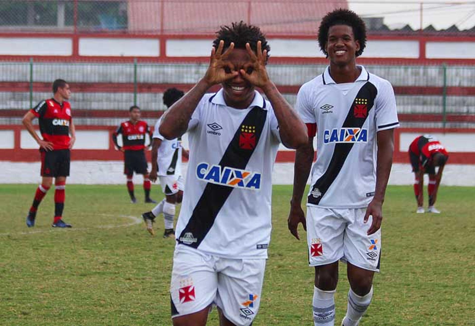 Vasco derrotou o Flamengo nesta quarta-feira. Confira a seguir imagens da partida na galeria LANCE!