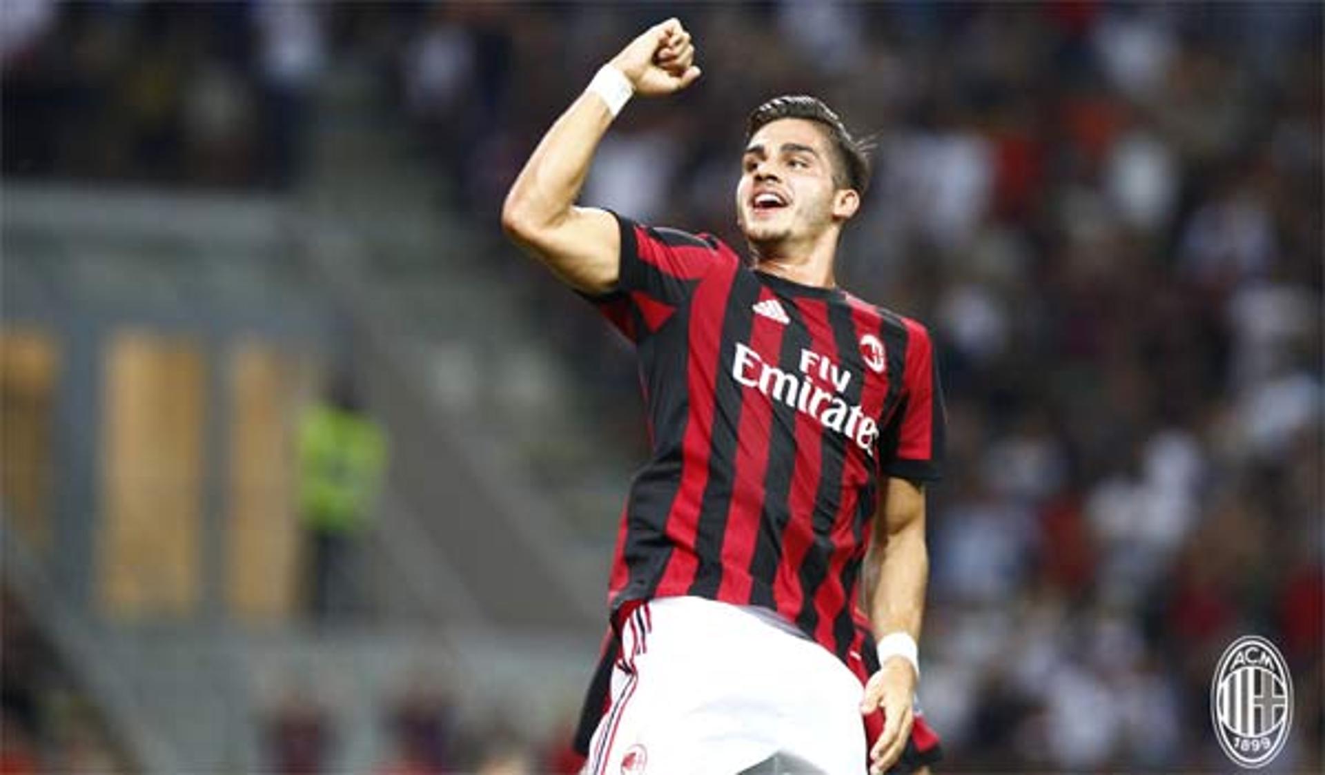 André Silva - Milan x Shkendija