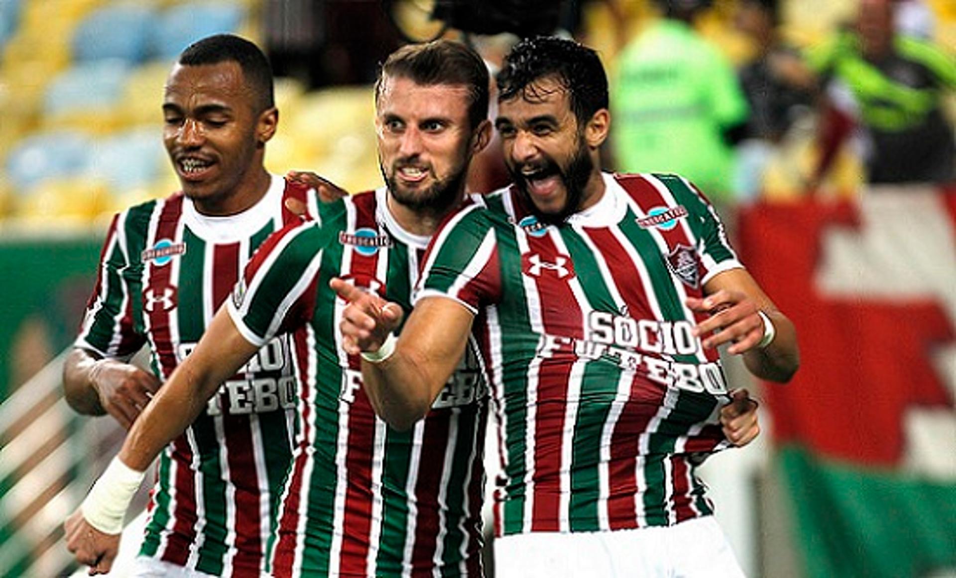 Dourado resolveu para o Fluminense. Veja uma galeria de fotos da vitoria tricolor por 2 a 1, sobre o Atlético-MG