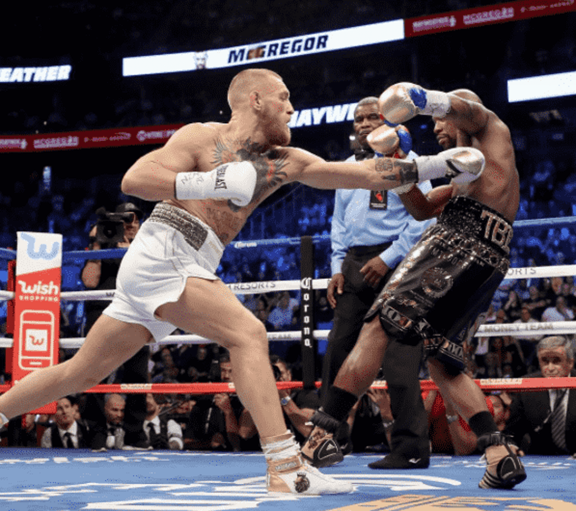 Conor McGregor e Floyd Mayweather se enfrentaram em luta histórica