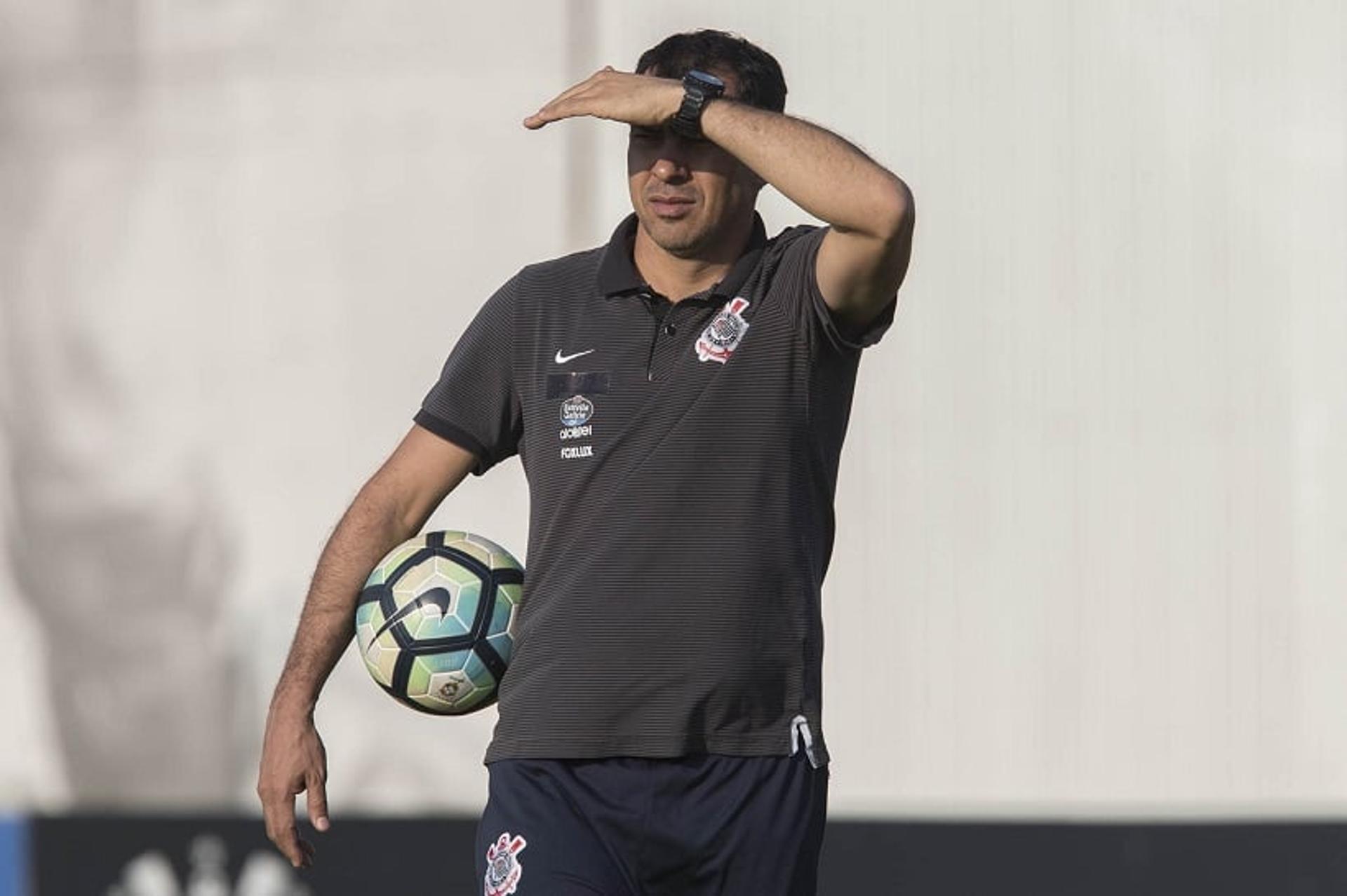 Fábio Carille vê período sem jogos como positivo