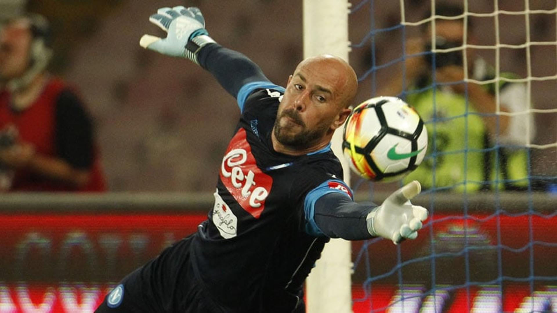 Pepe Reina ontem após o jogo Napoli x Atalanta