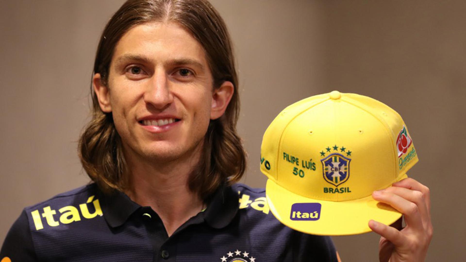 Cinquenta vezes Filipe Luís na Seleção Brasileira