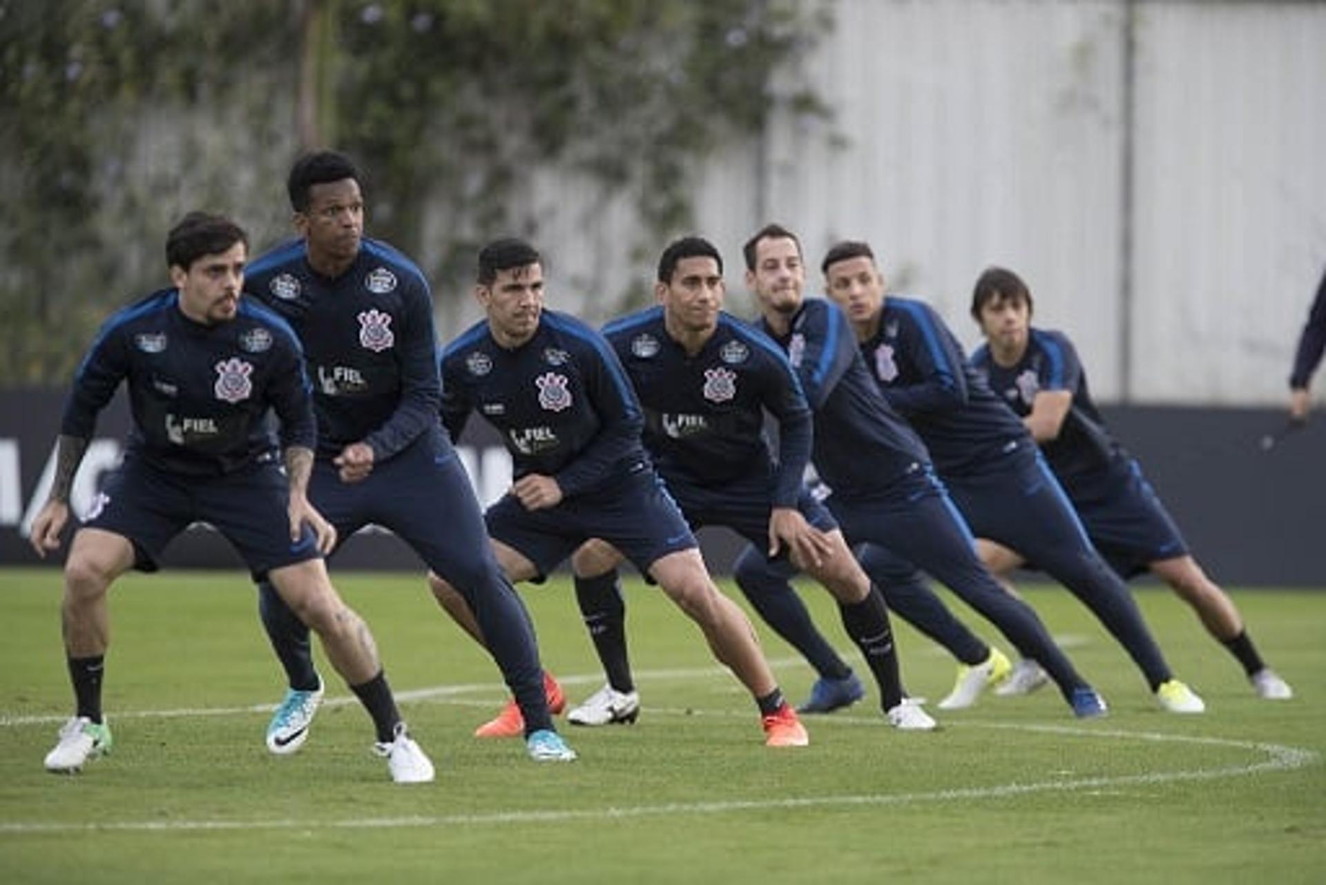 Corinthians pode ter time ideal contra o Santos