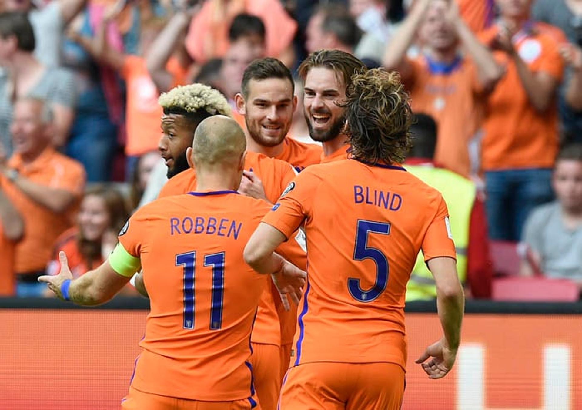 Holanda 3 x 1 Bulgaria