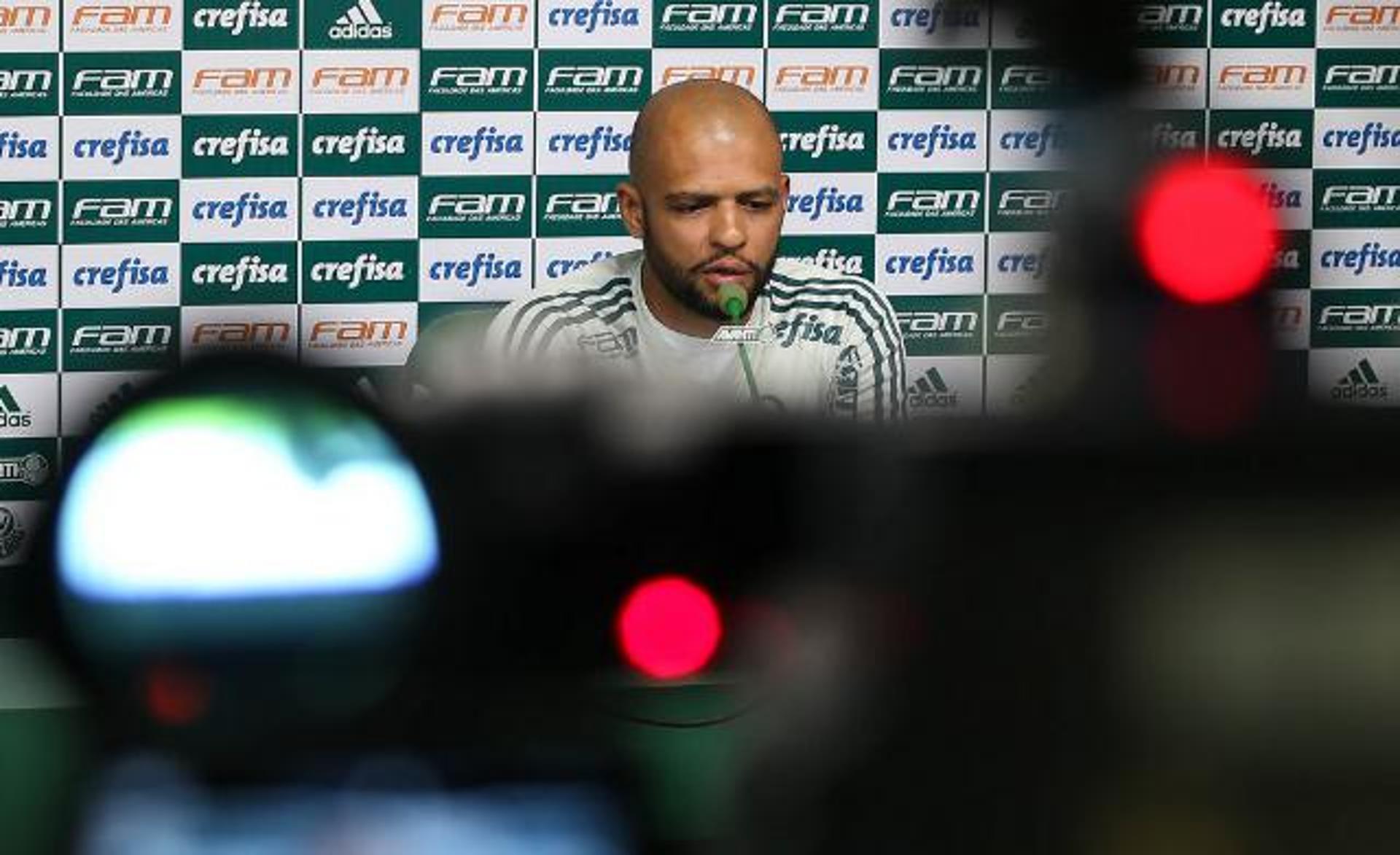 Felipe Melo em entrevista nesta segunda no Palmeiras