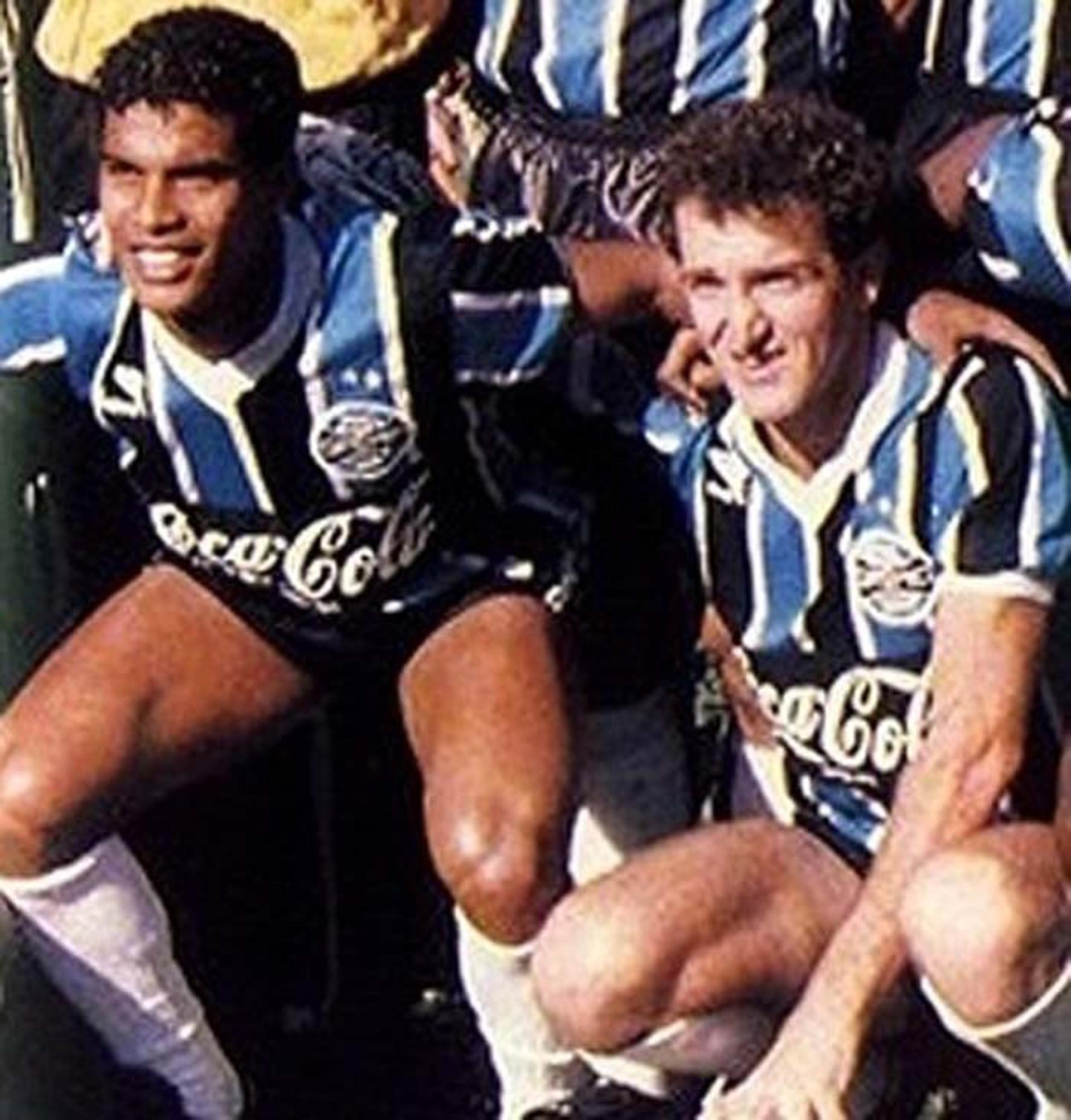 1989 - A dupla Cuca e Assis foram os heróis do Grêmio na conquista da Copa do Brasil em 89, anotando os dois gols da vitória de 2 a 1 sobre o Sport.