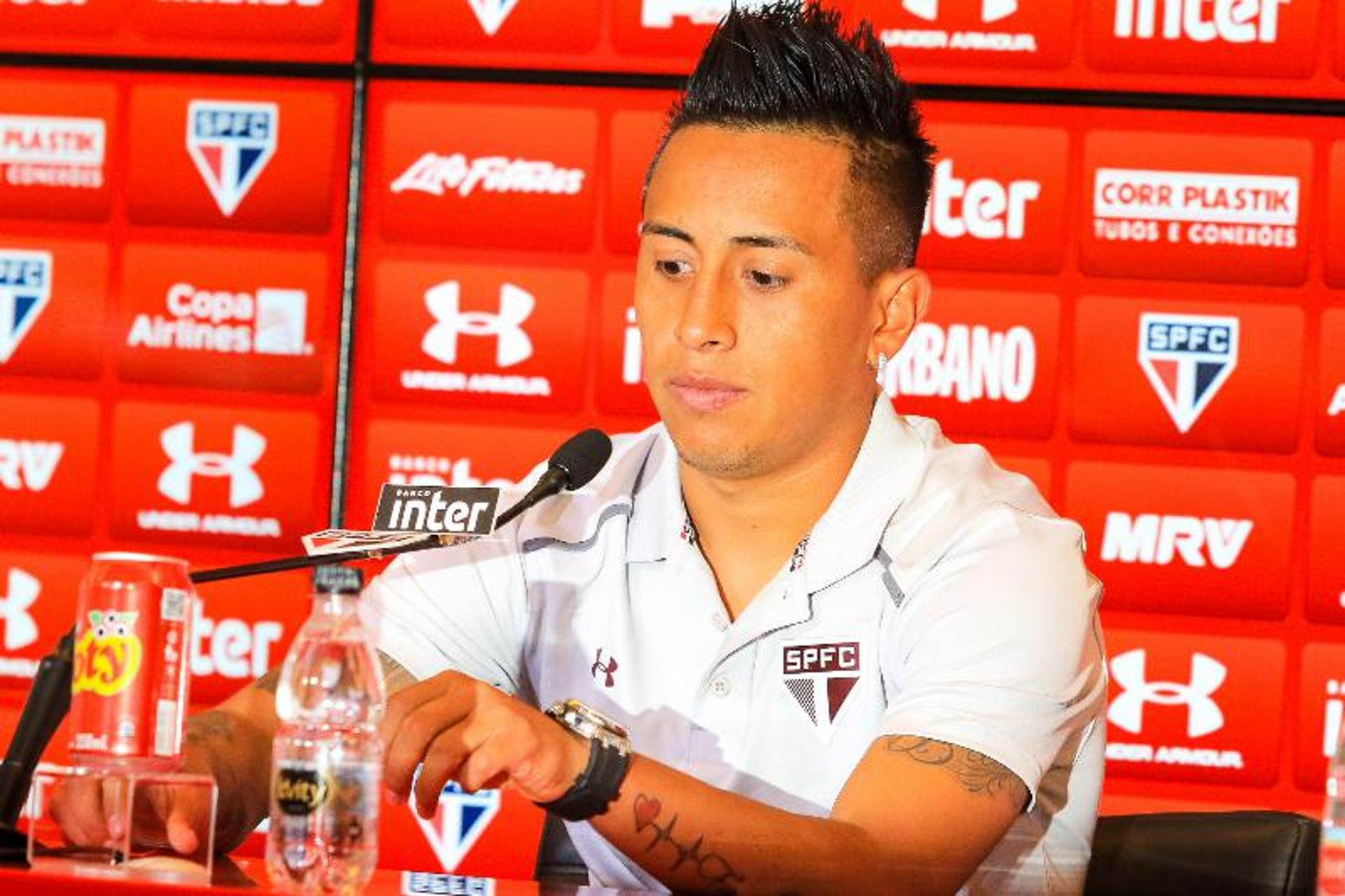 Cueva foi bem nas duas últimas partidas pelo São Paulo