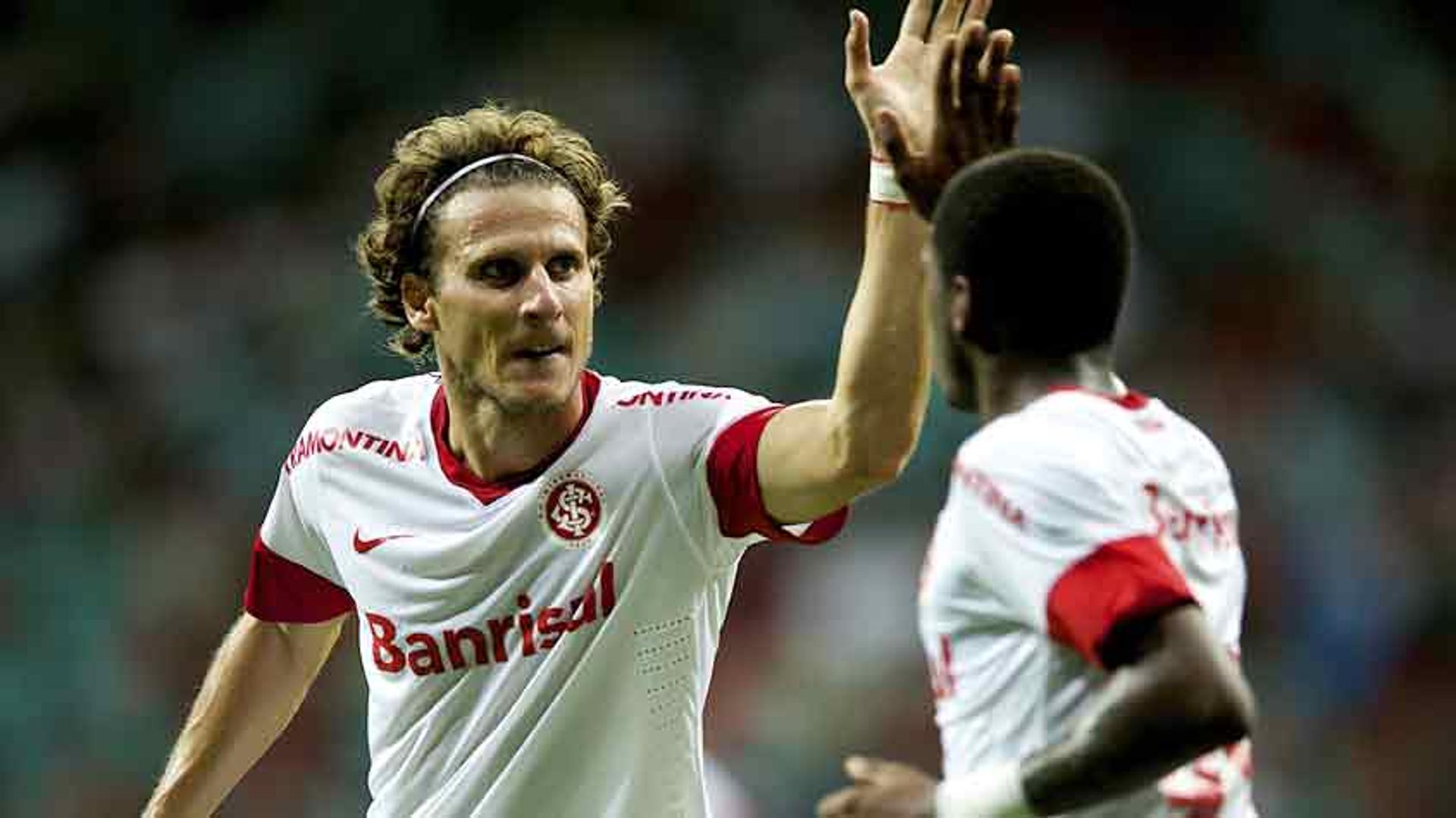 Forlán - Fluminense 2 x 3 Internacional - Brasileirão 2013