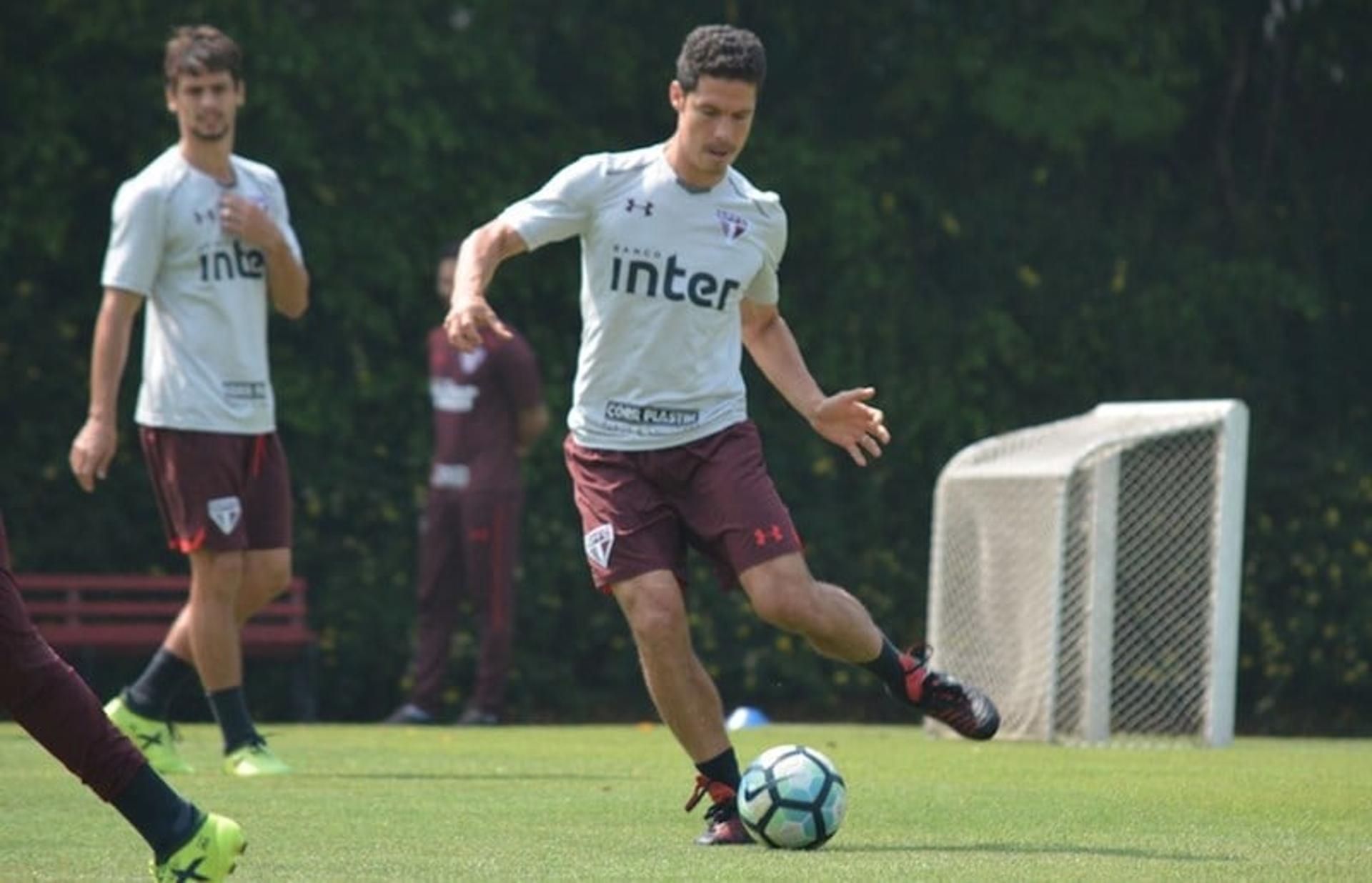 Hernanes confia no São Paulo