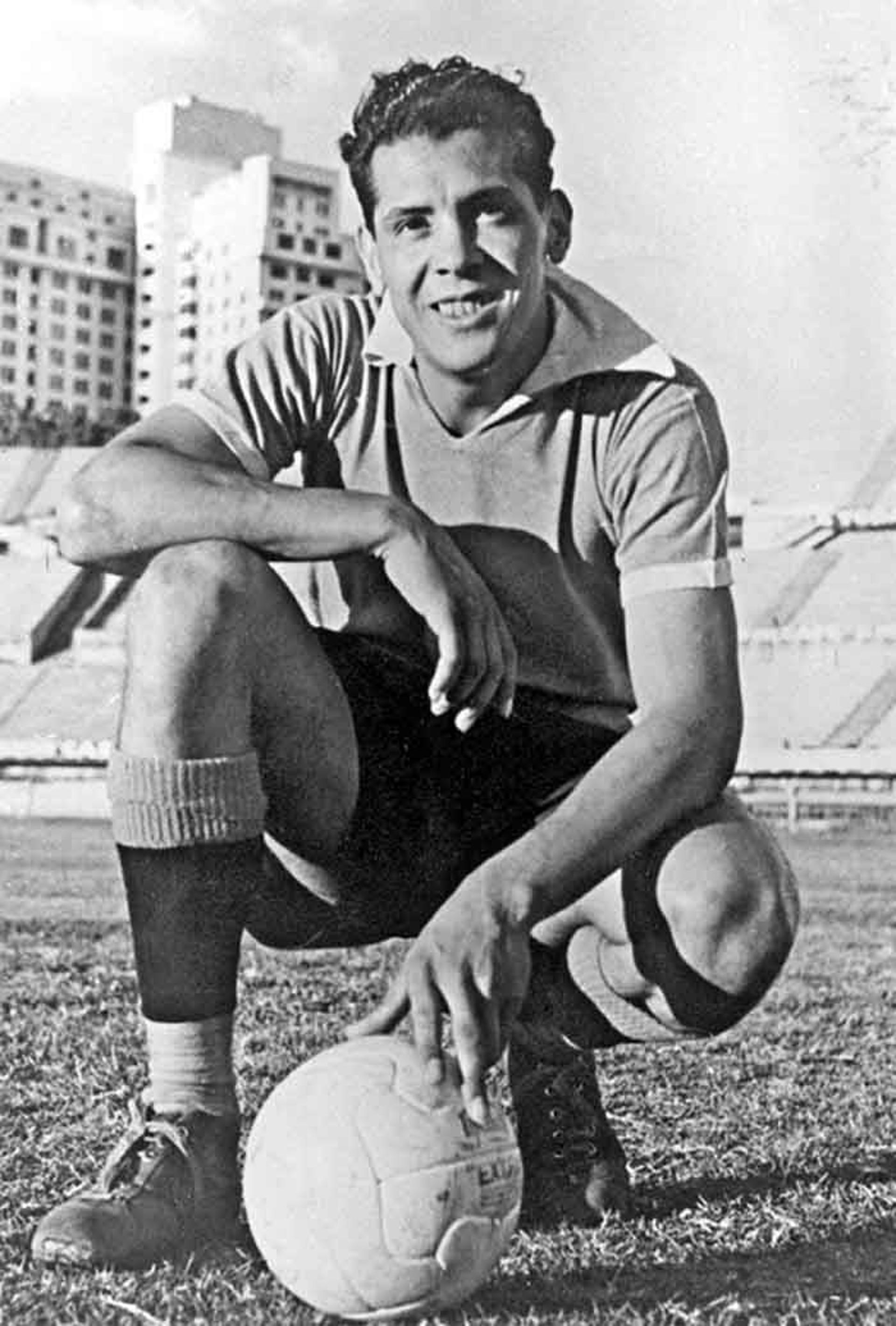 Obdulio Varela conduziu o Uruguai ao título da Copa do Mundo de 1950. Se estivesse vivo ele completaria 100 anos nesta quarta