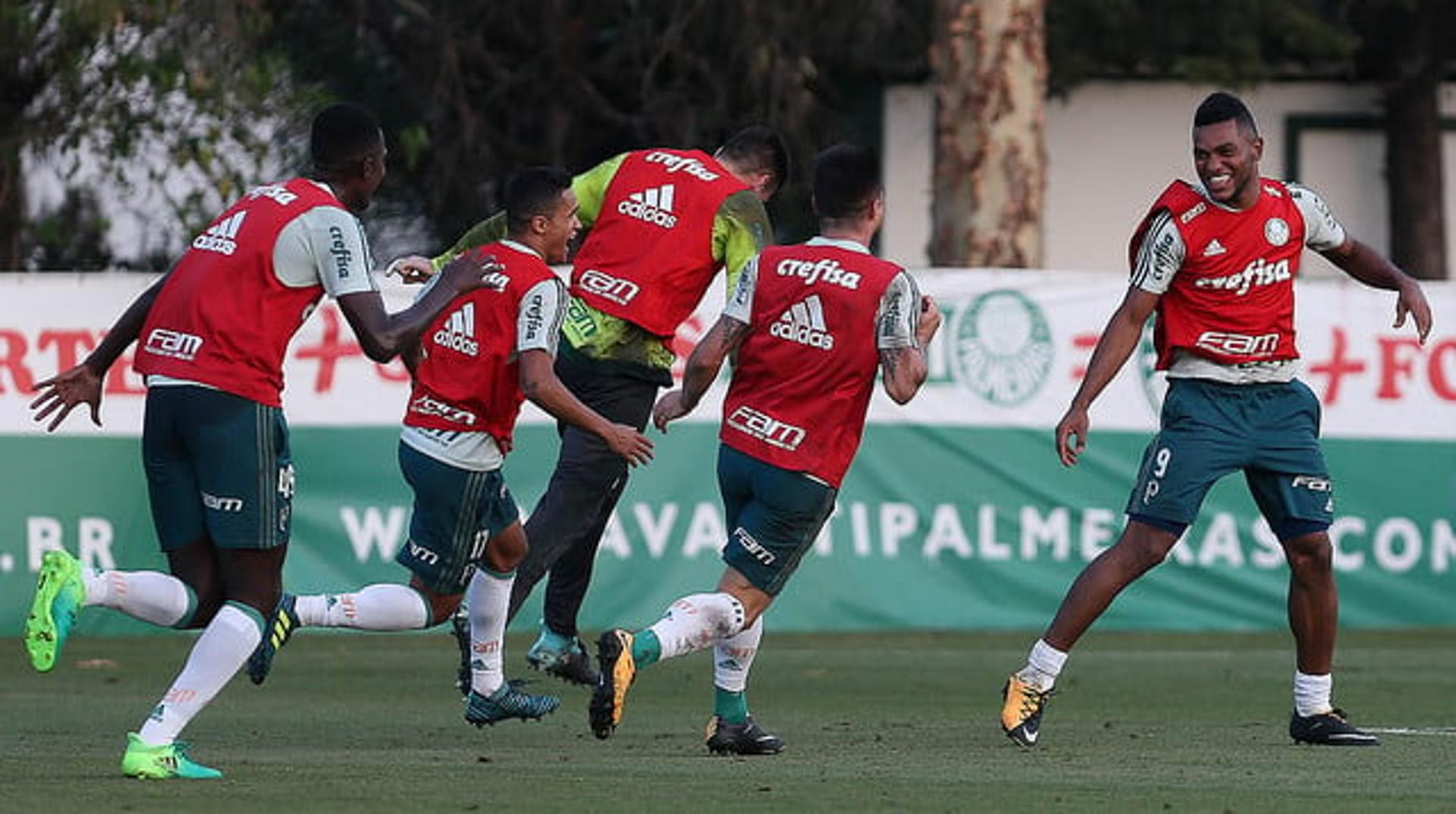 Palmeiras tem treino descontraído nesta quarta (20)