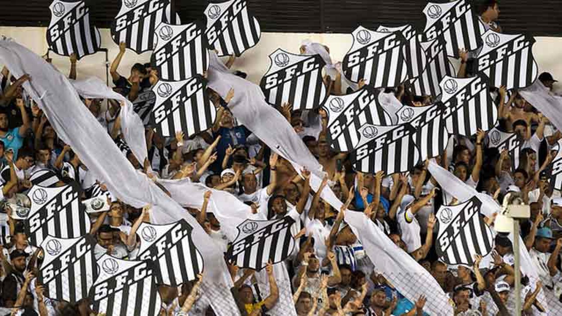 fotos da torcida do Santos na Vila Belmiro