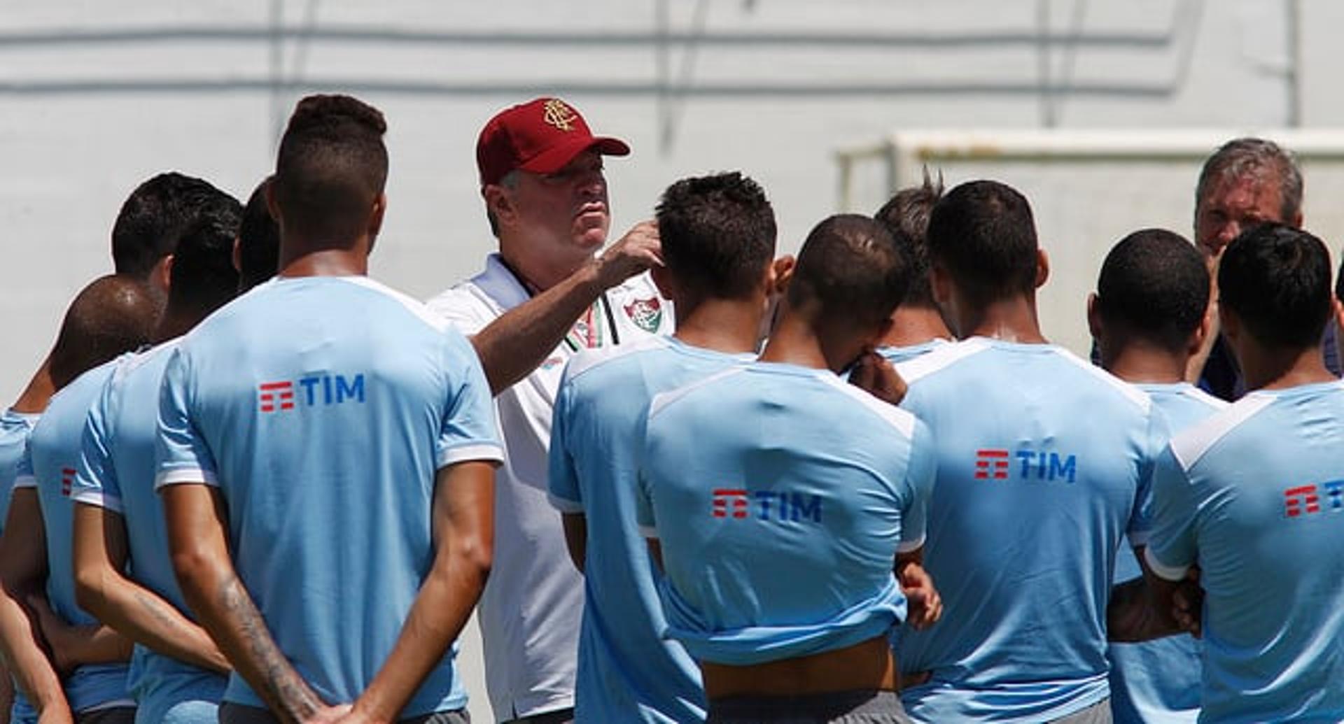 Fluminense terá semana cheia de treinos antes de encarar o Grêmio, no domingo. Confira a sequência na galeria de fotos a seguir