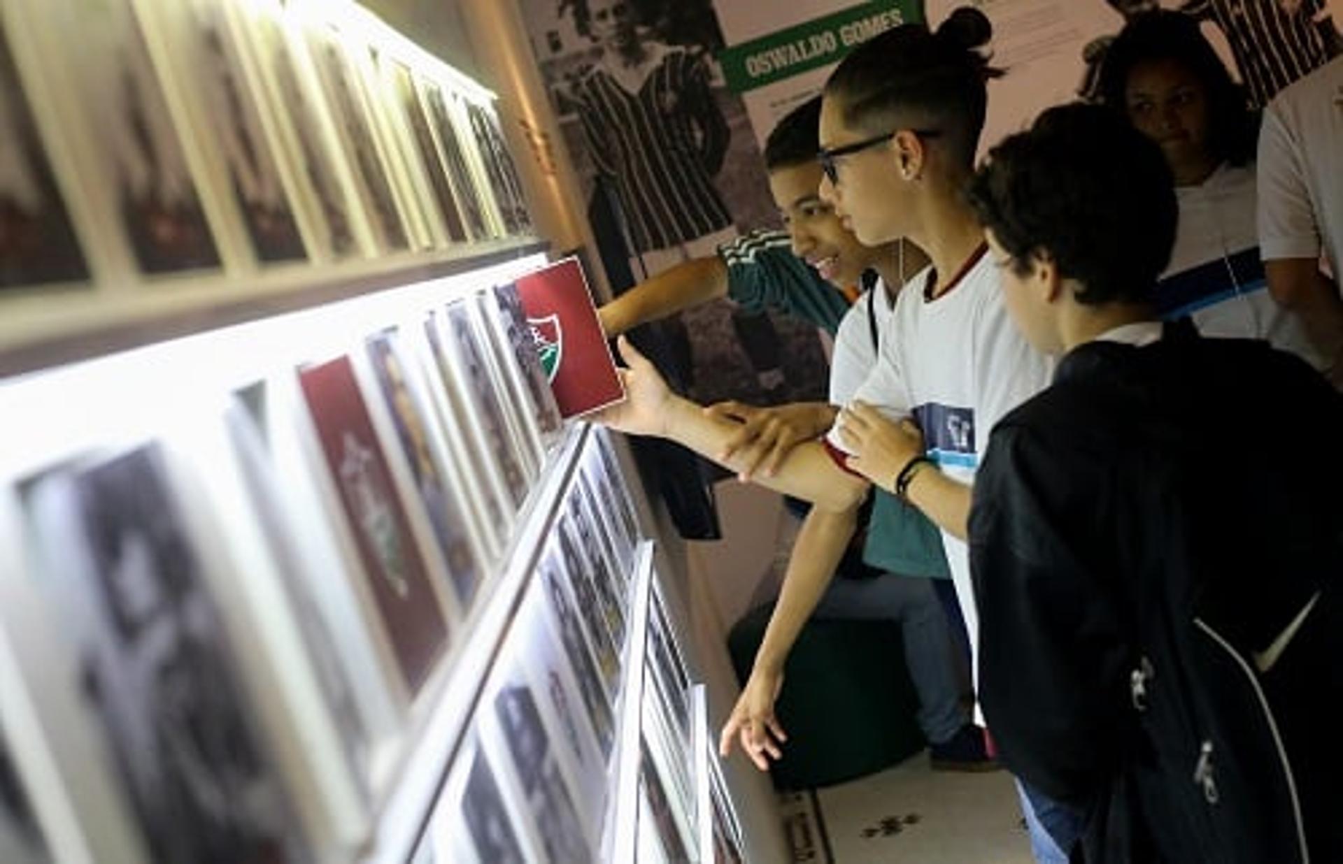 Estudantes de escolas municipais visitaram a sede do Fluminense, nas Laranjeiras