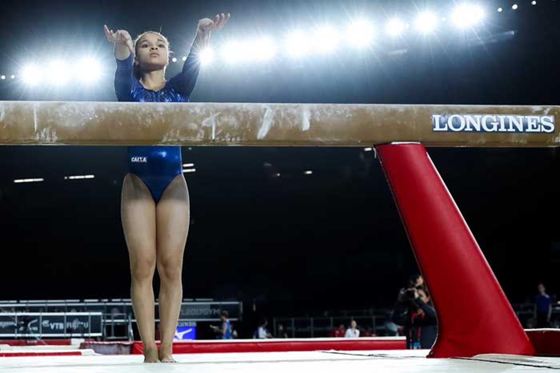 Estreante, Thaís Fidelis representa o Brasil no Mundial de Ginástica Artística Feminina em Montreal