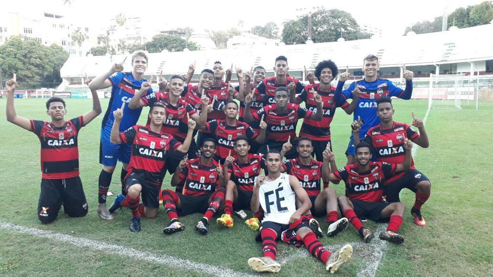 Atlético-GO comemora classificação para oitavas da Copa do Brasil sub-17 nas Laranjeiras em cima do Fluminense