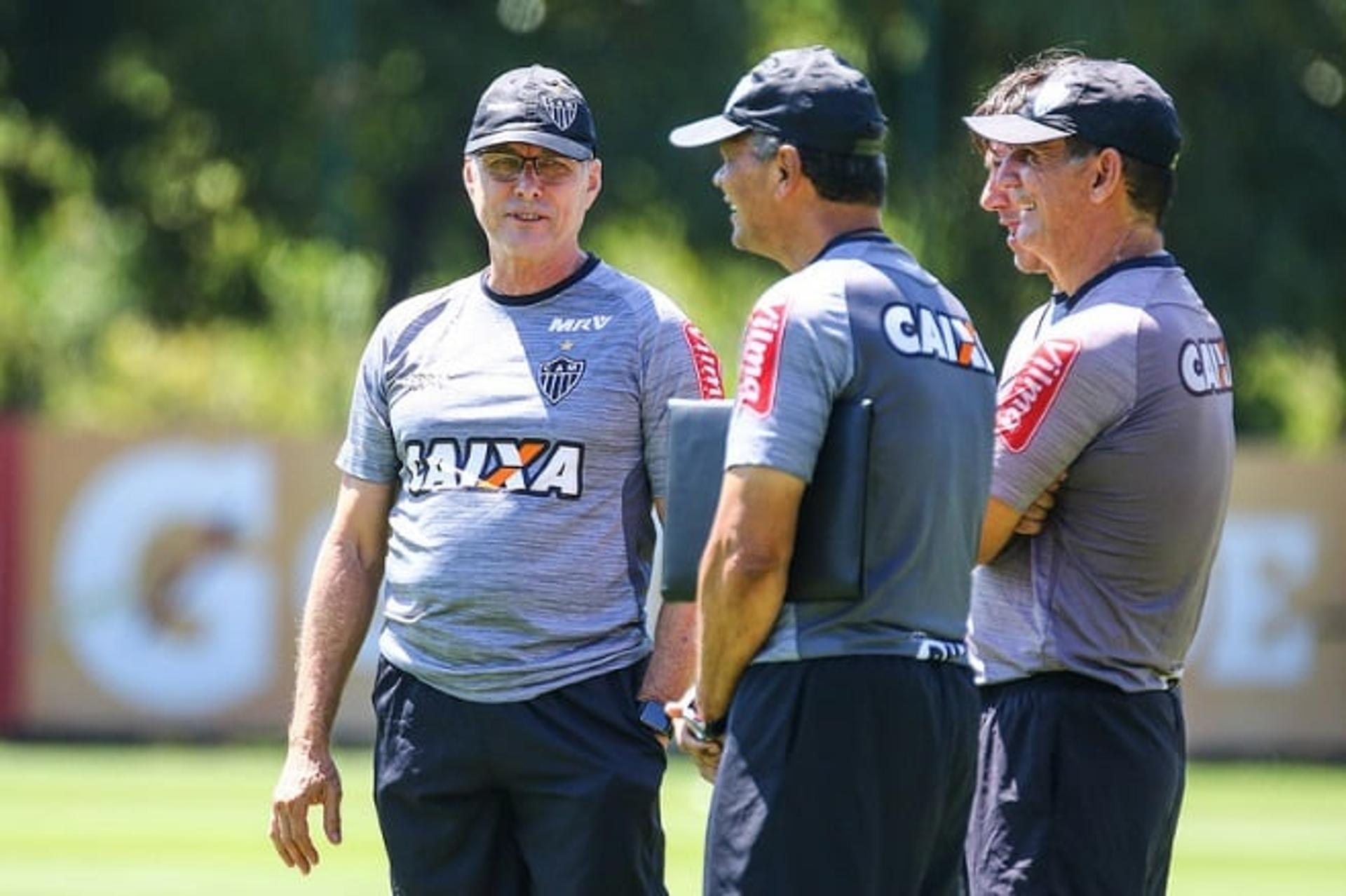 Treino do Galo - Oswaldo de Oliveira