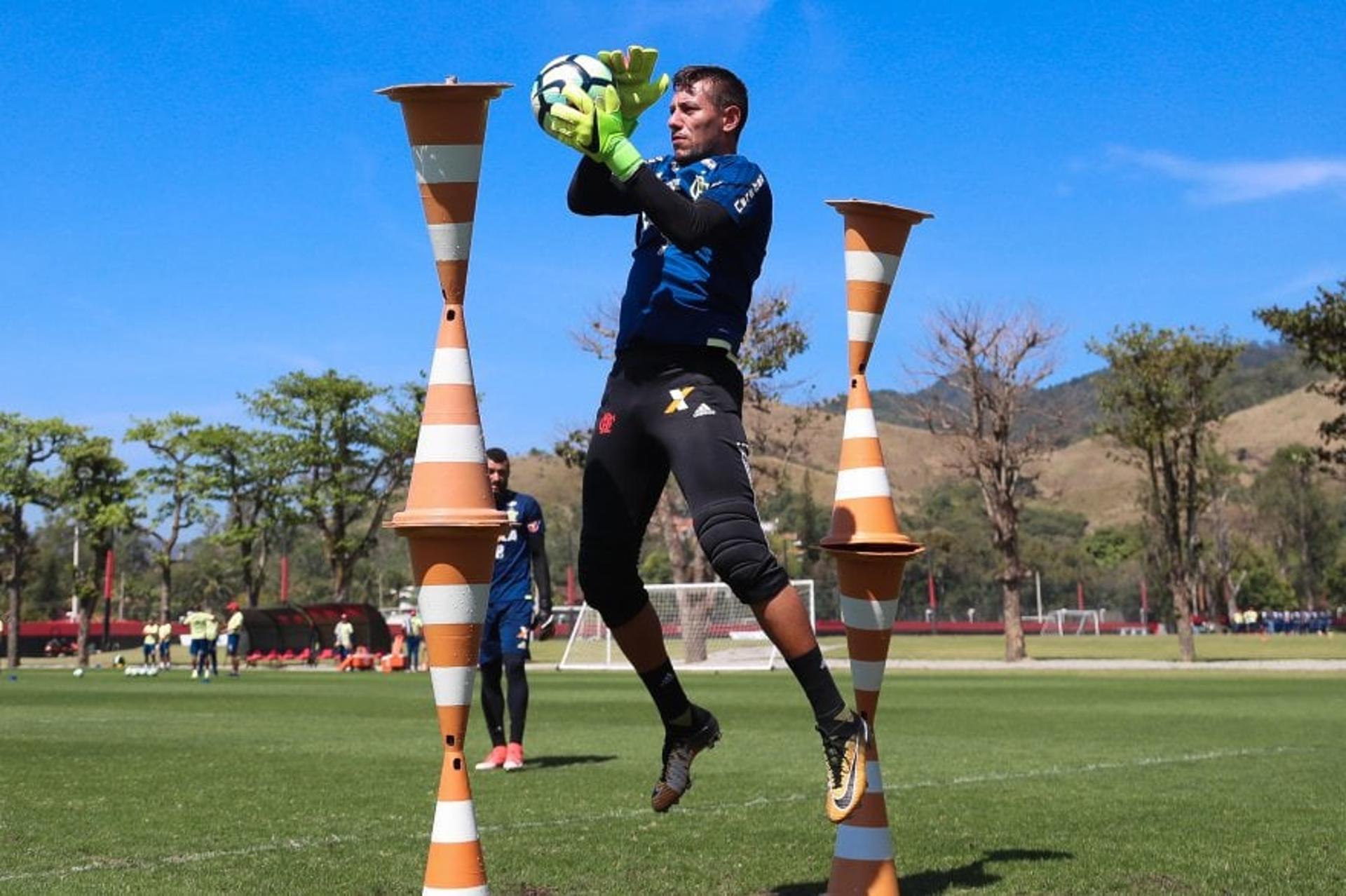 Diego Alves vem fazendo boas defesas pelo Flamengo