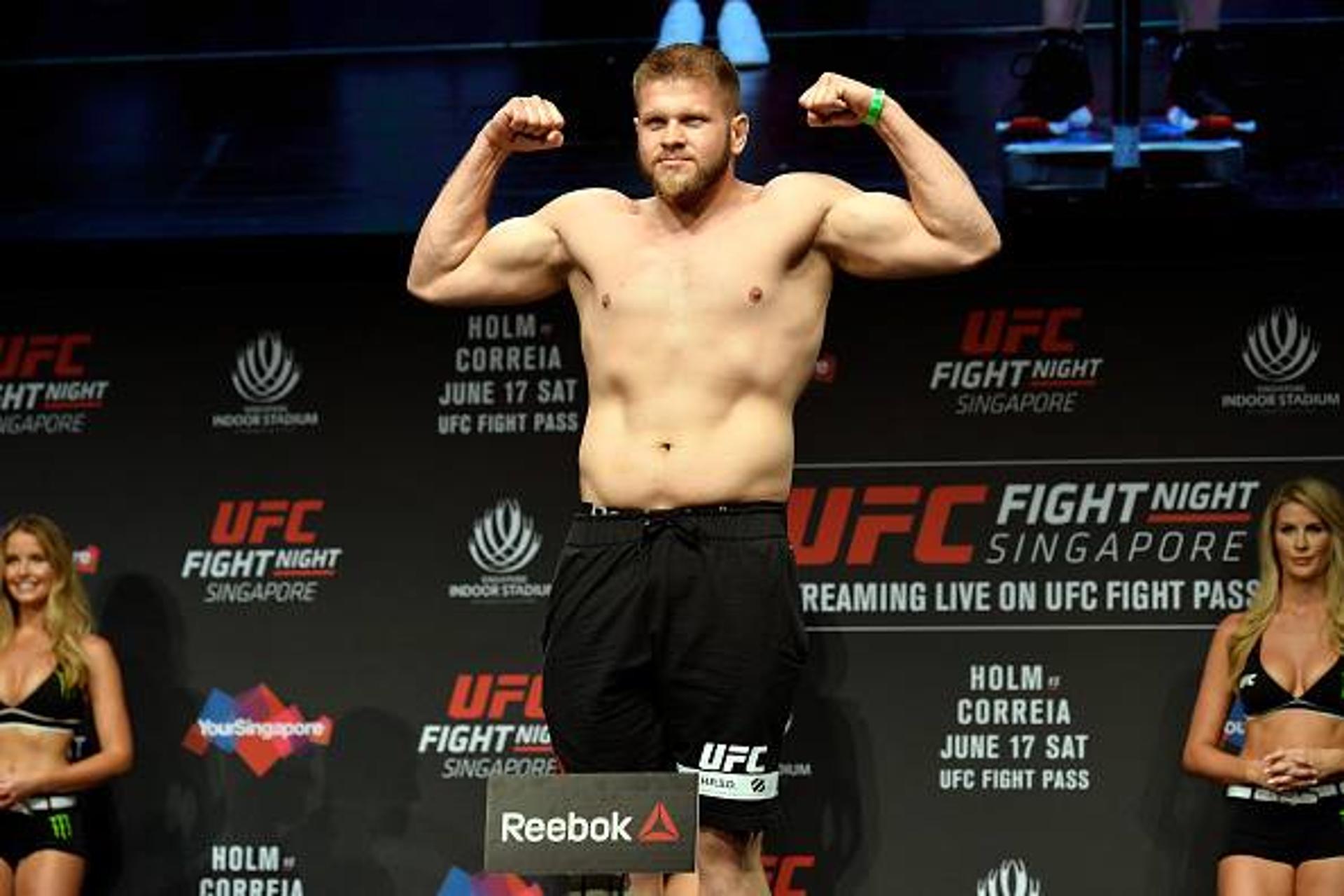 Marcin Tybura é atleta da categoria dos pesados do UFC