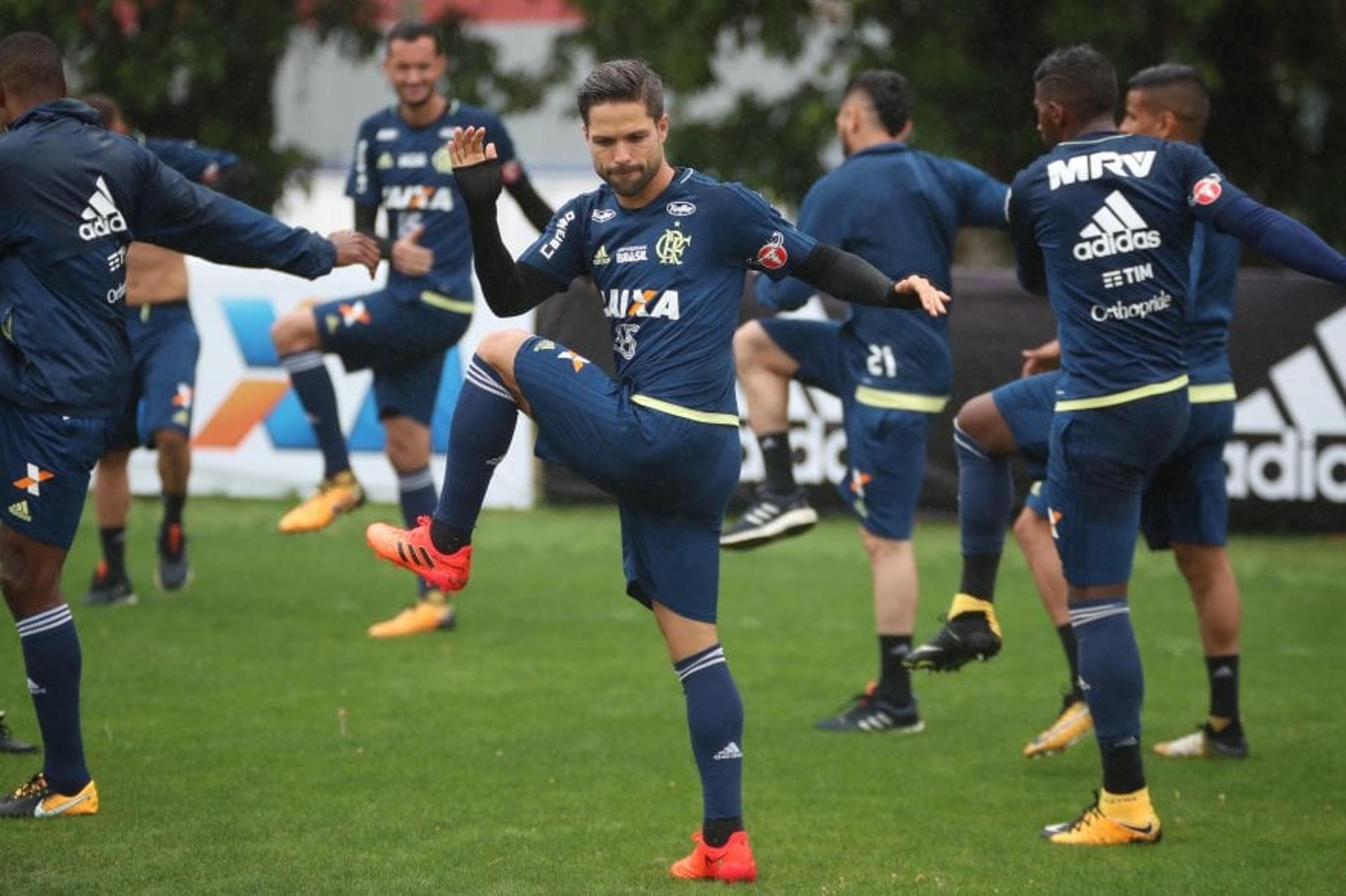 O Flamengo de Diego tem três clássicos pela frente