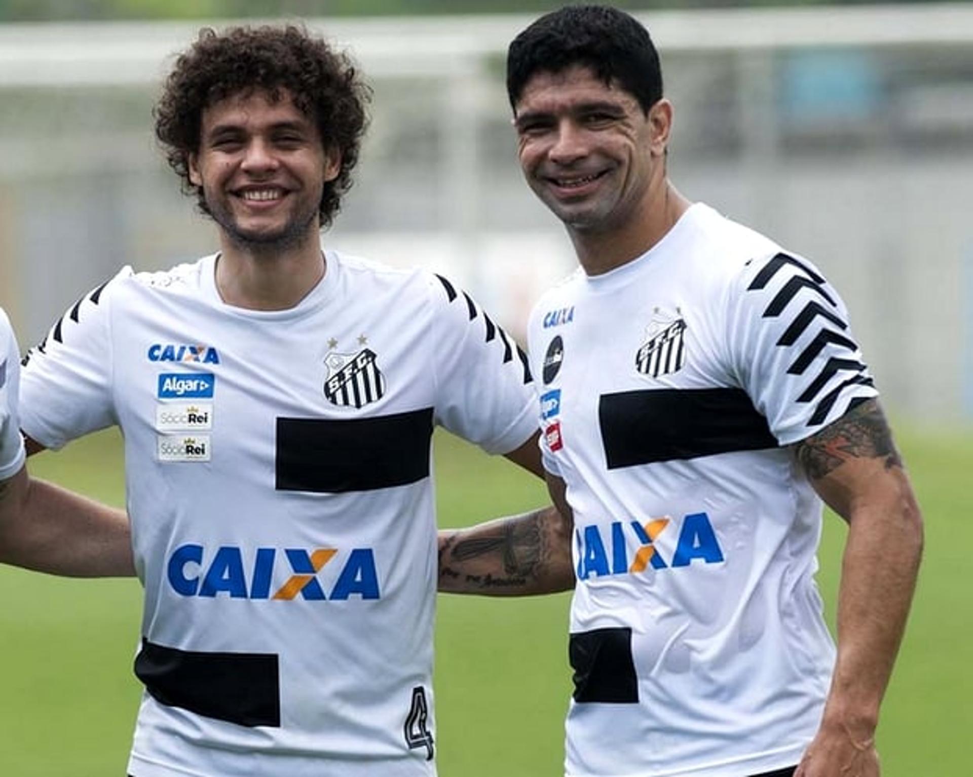 Victor Ferraz e Renato devem ser titulares no San-São