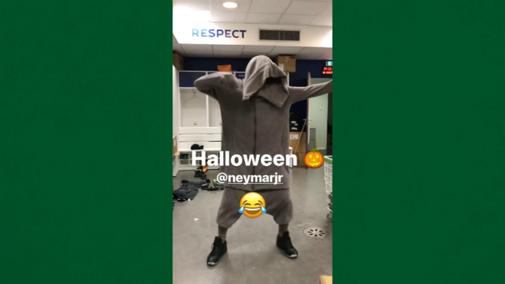 Neymar entra no clima de Halloween