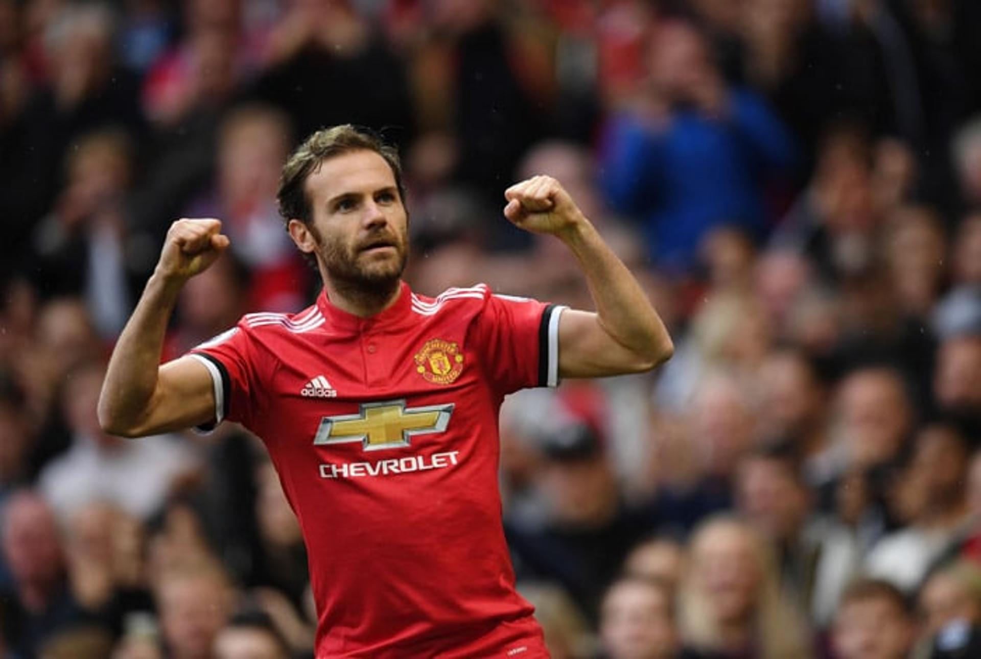 Jogando pelo Valencia, o atacante Juan Mata fez carreira na Europa. Nunca foi o astro que era cogitado, mas até hoje atua em bom nível pelo Manchester United