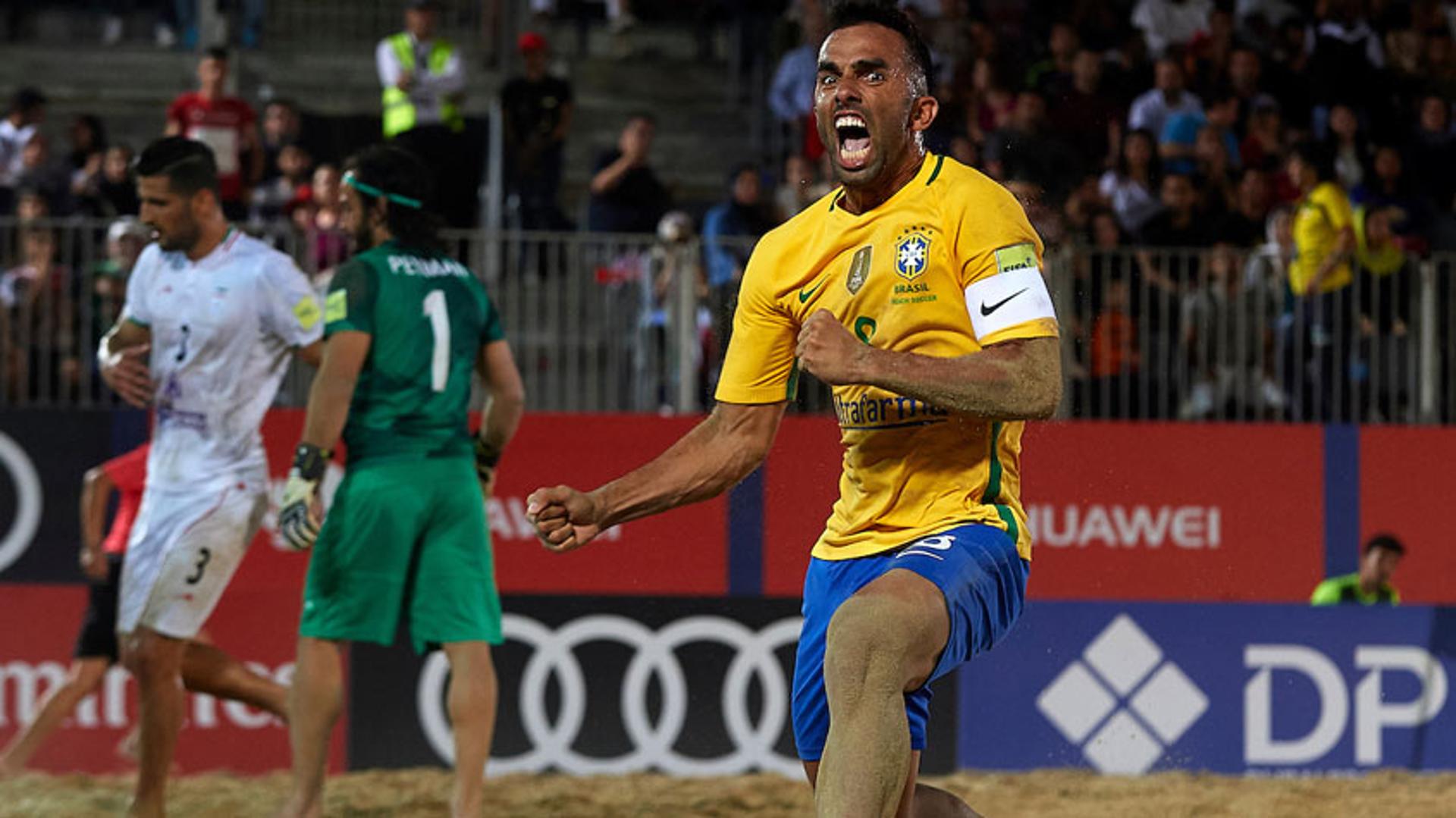 Bruno Xavier marcou mais um gol na vitória sobre o Irã que levou Brasil à final