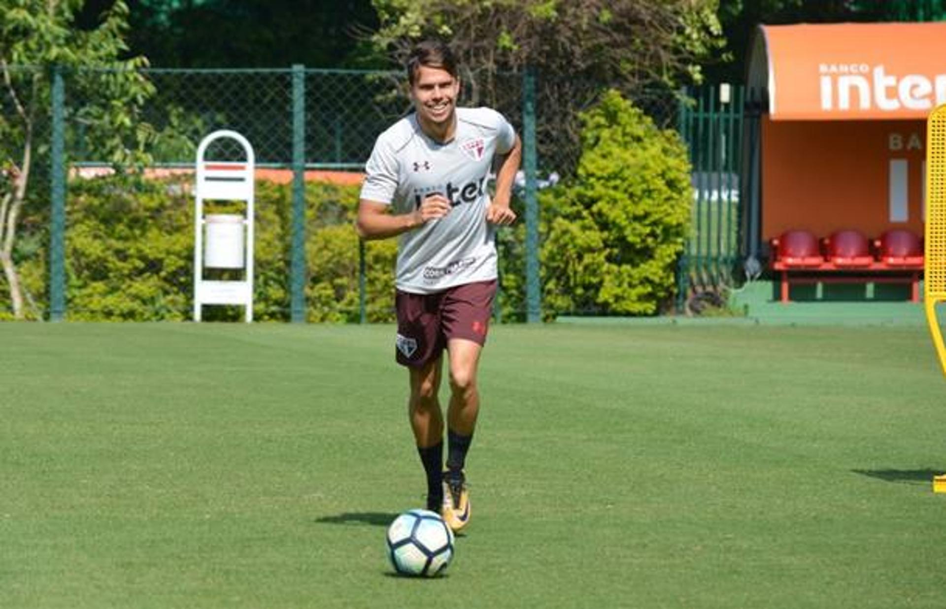 São Paulo fez seu último treino antes de enfrentar o Grêmio