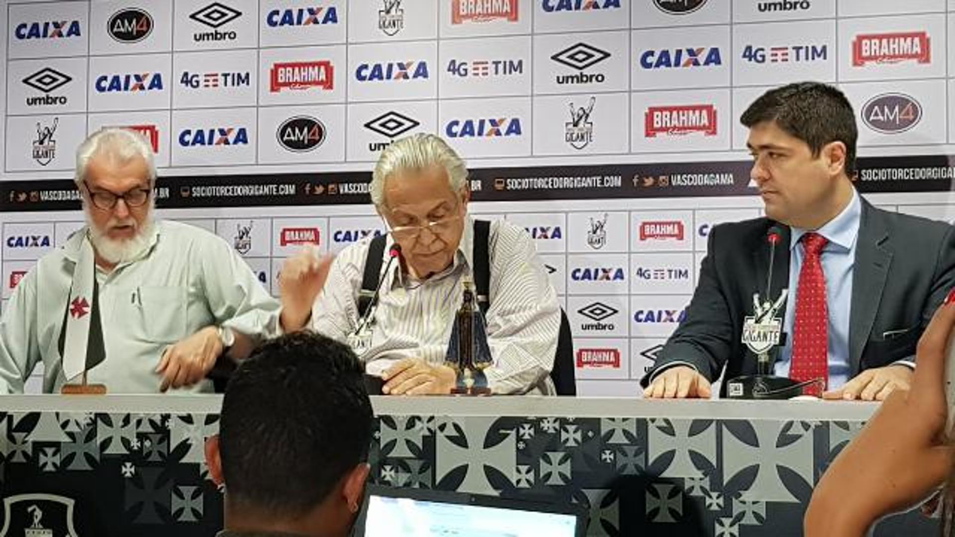 Sala de imprensa do Vasco durante a coletiva desta quinta. Confira a seguir galeria especial do LANCE!&nbsp;