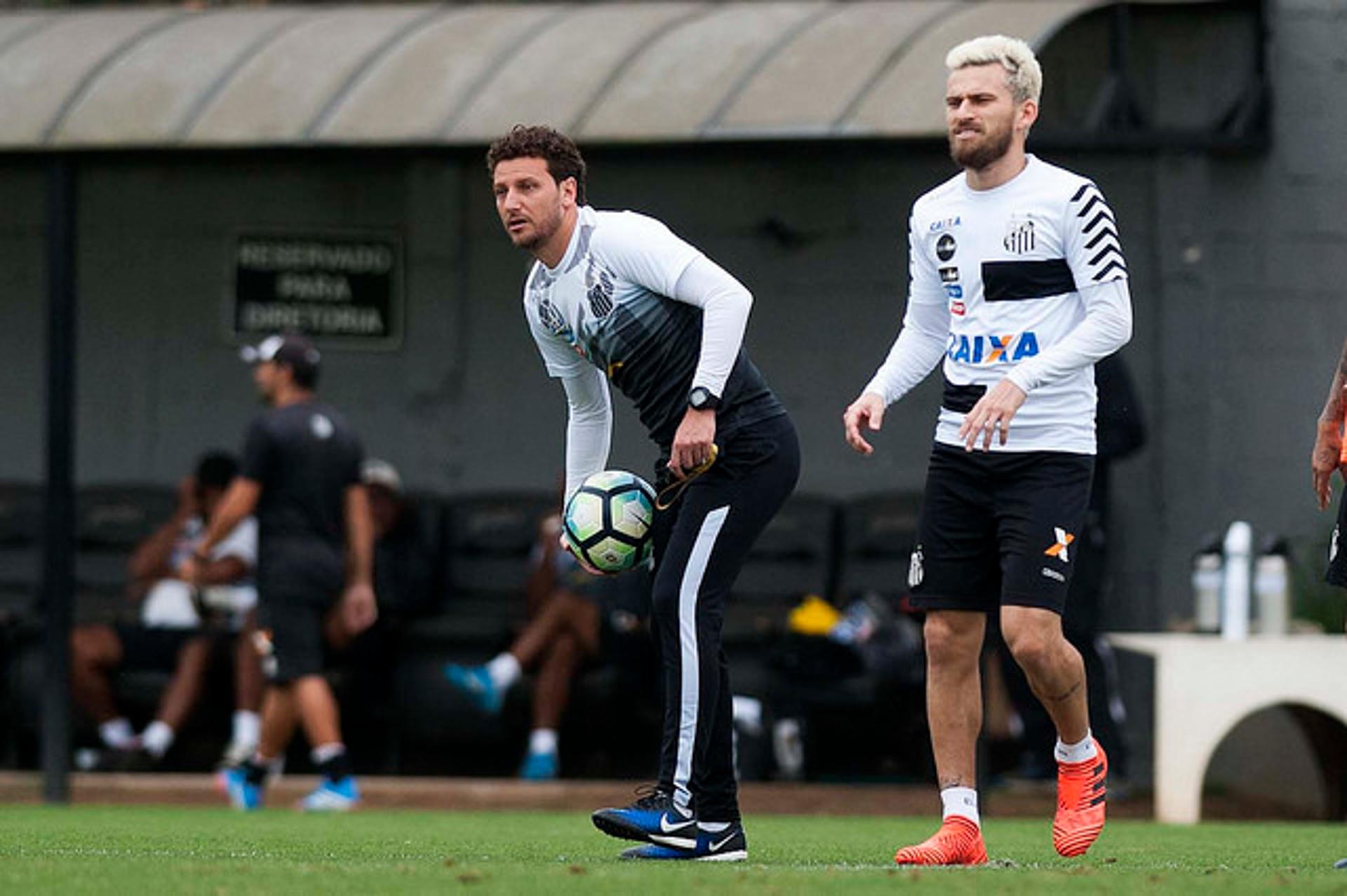 Elano e Lucas Lima